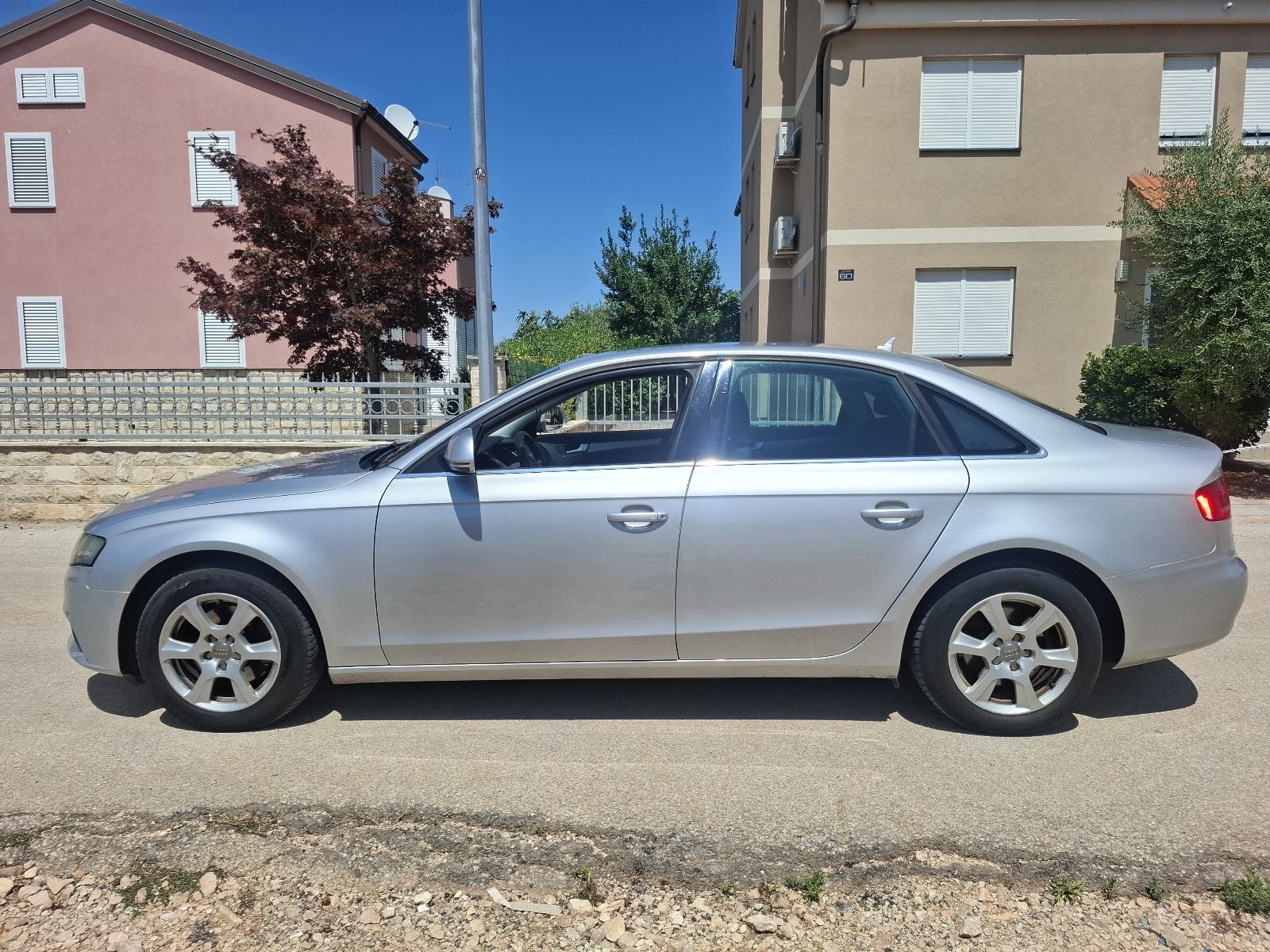 Audi A4 2.0 tdi, fotografija 8
