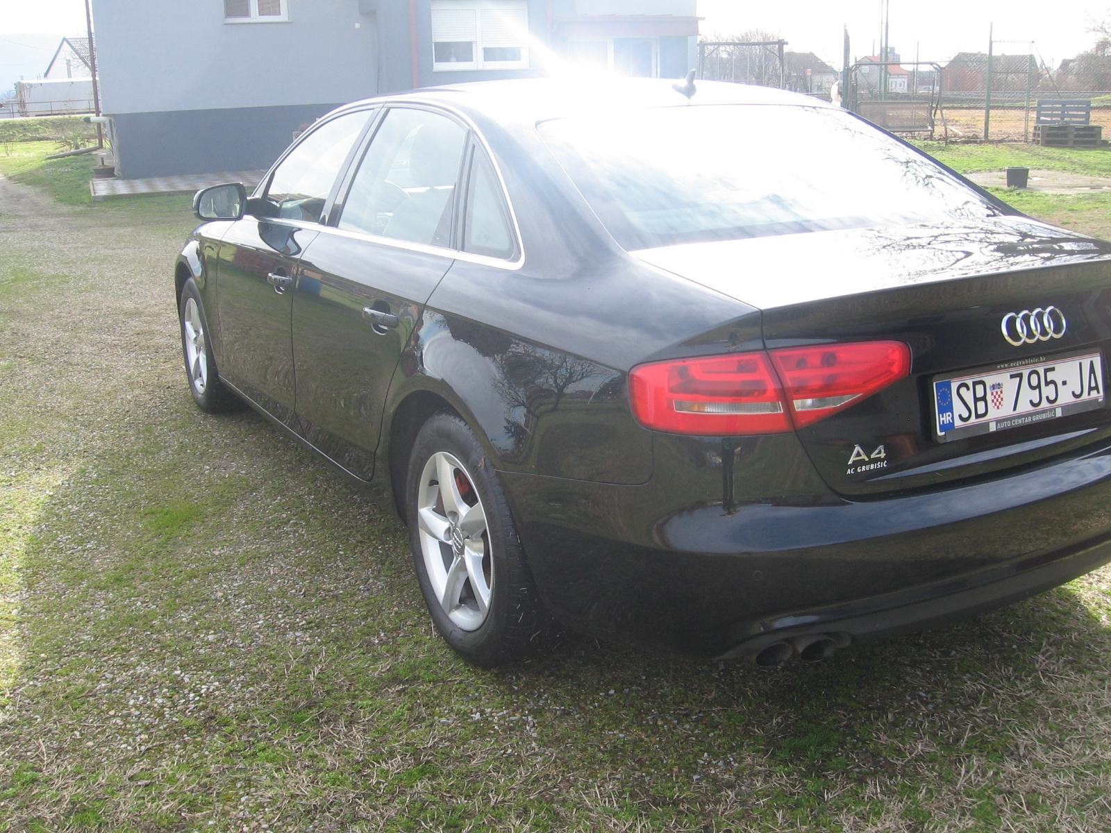 Audi A4 2,0 TDI, fotografija 2