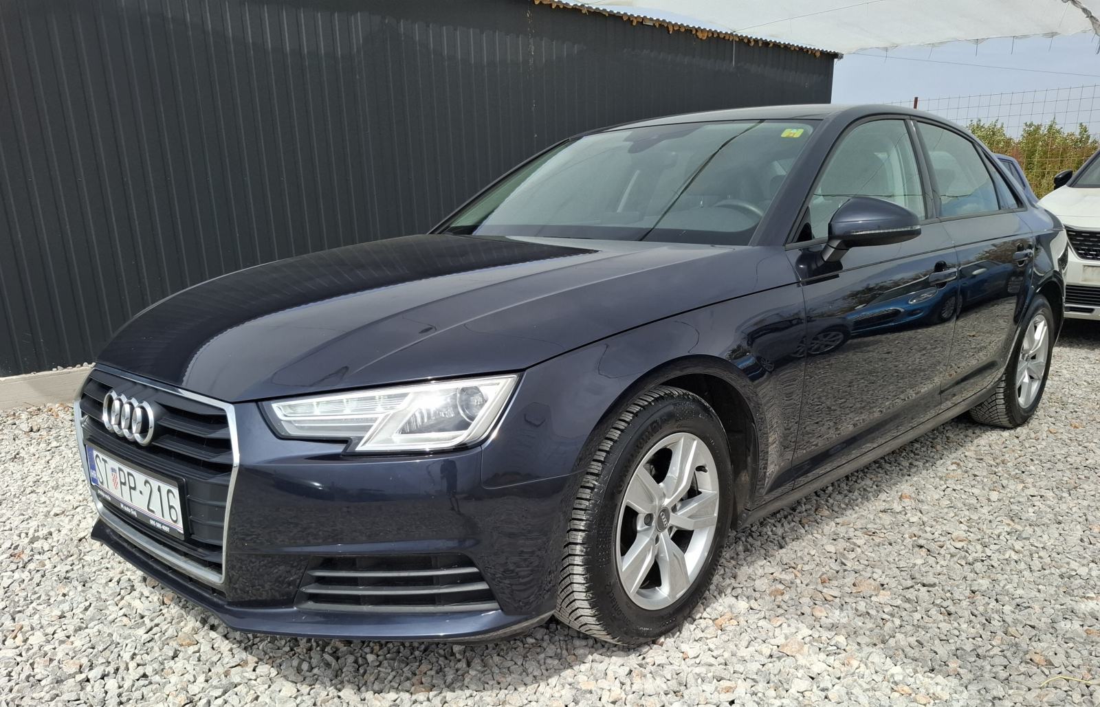 Audi A4 2,0 TDI, fotografija 2