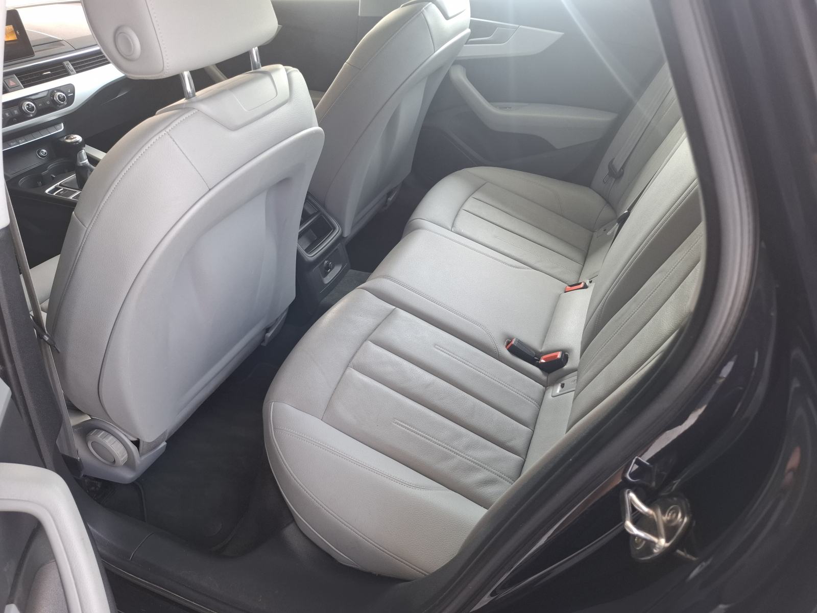Audi A4 2,0 TDI, fotografija 9