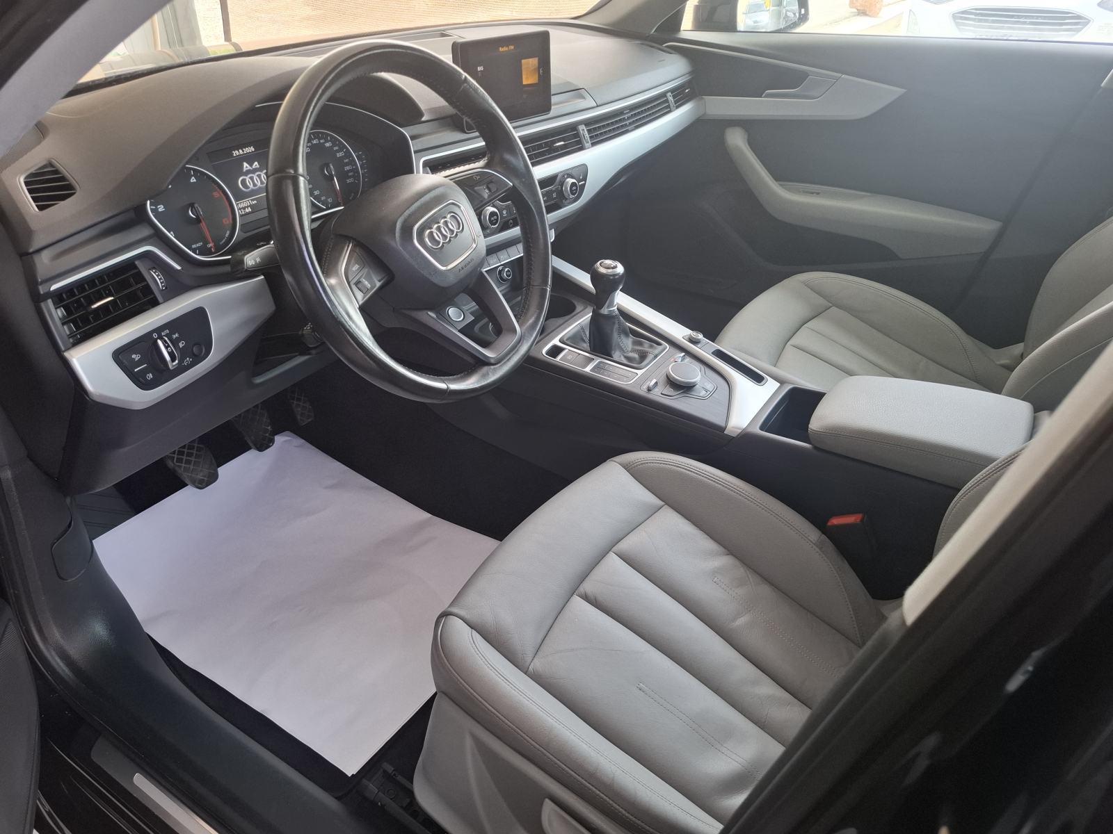 Audi A4 2,0 TDI, fotografija 13