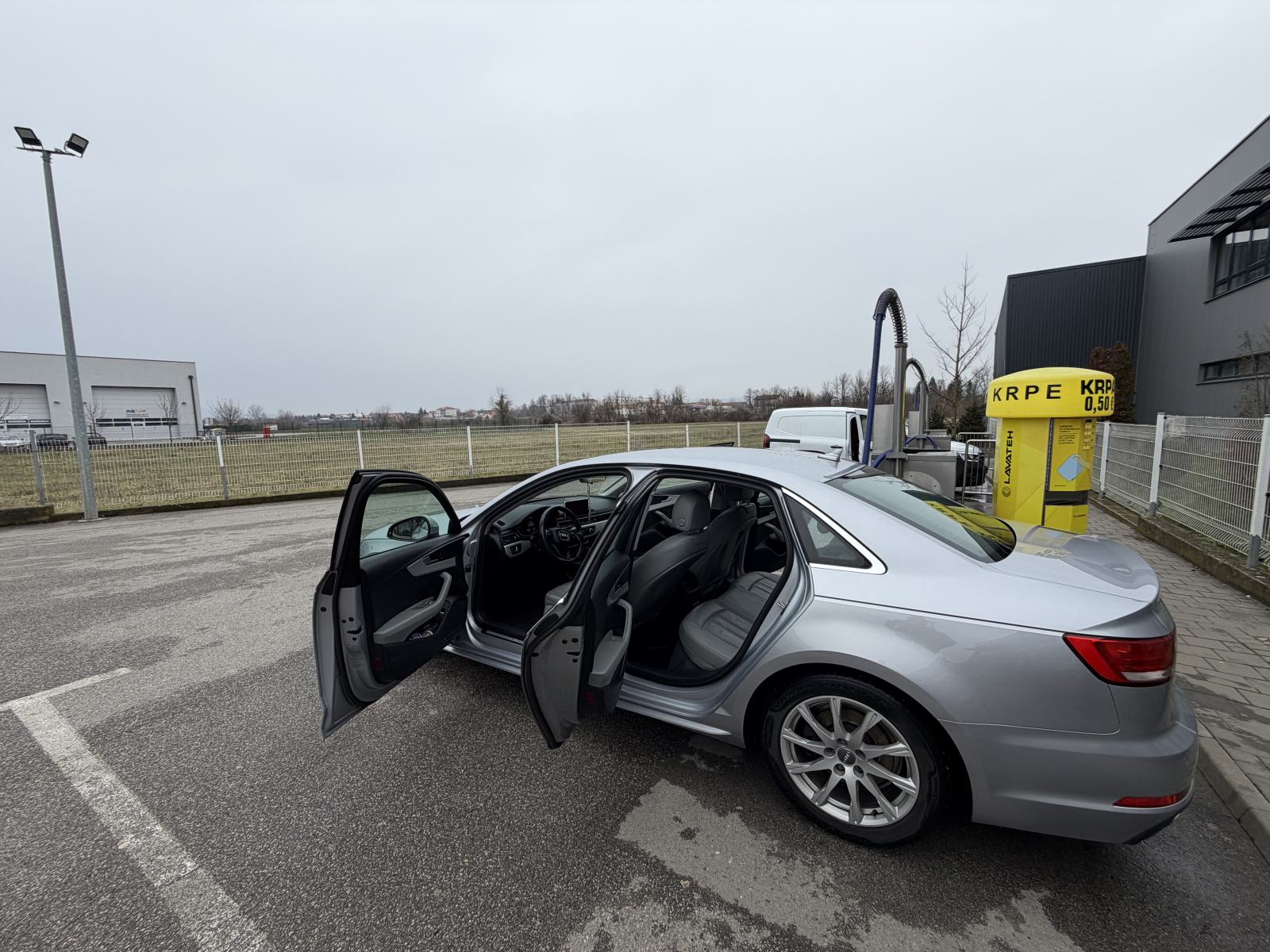 Audi A4 2,0 TDI Sport automatik, fotografija 5
