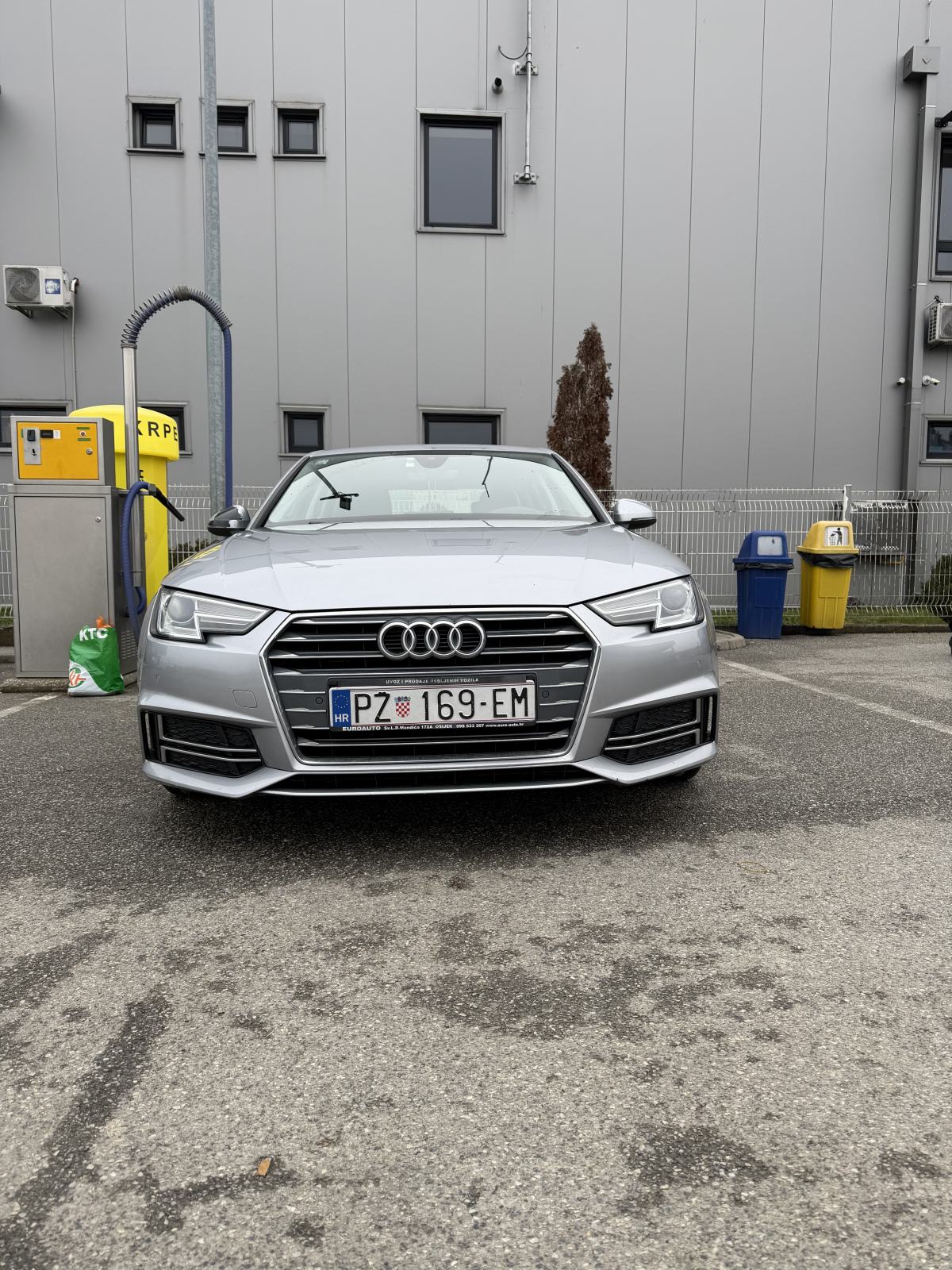 Audi A4 2,0 TDI Sport automatik, fotografija 8