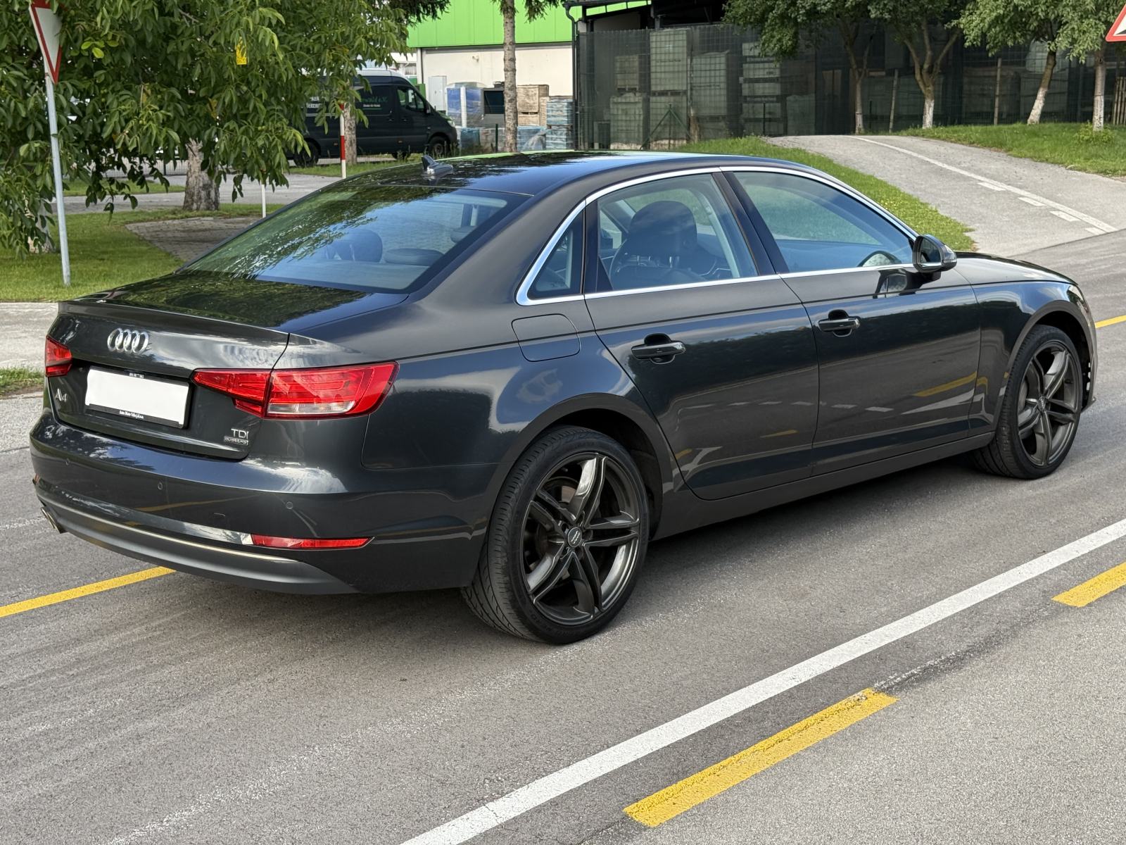 Audi A4 2,0 TDI 190ks quattro Sport S-tronic virtual cockpit, fotografija 9