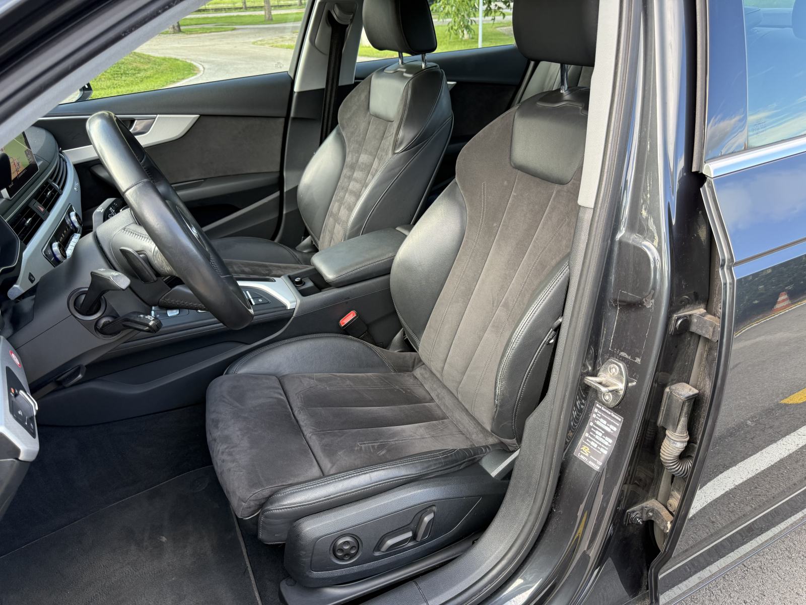 Audi A4 2,0 TDI 190ks quattro Sport S-tronic virtual cockpit, fotografija 15