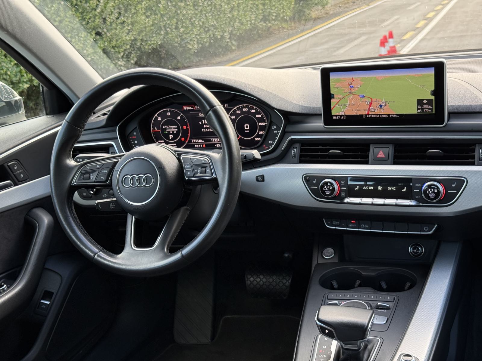 Audi A4 2,0 TDI 190ks quattro Sport S-tronic virtual cockpit, fotografija 19