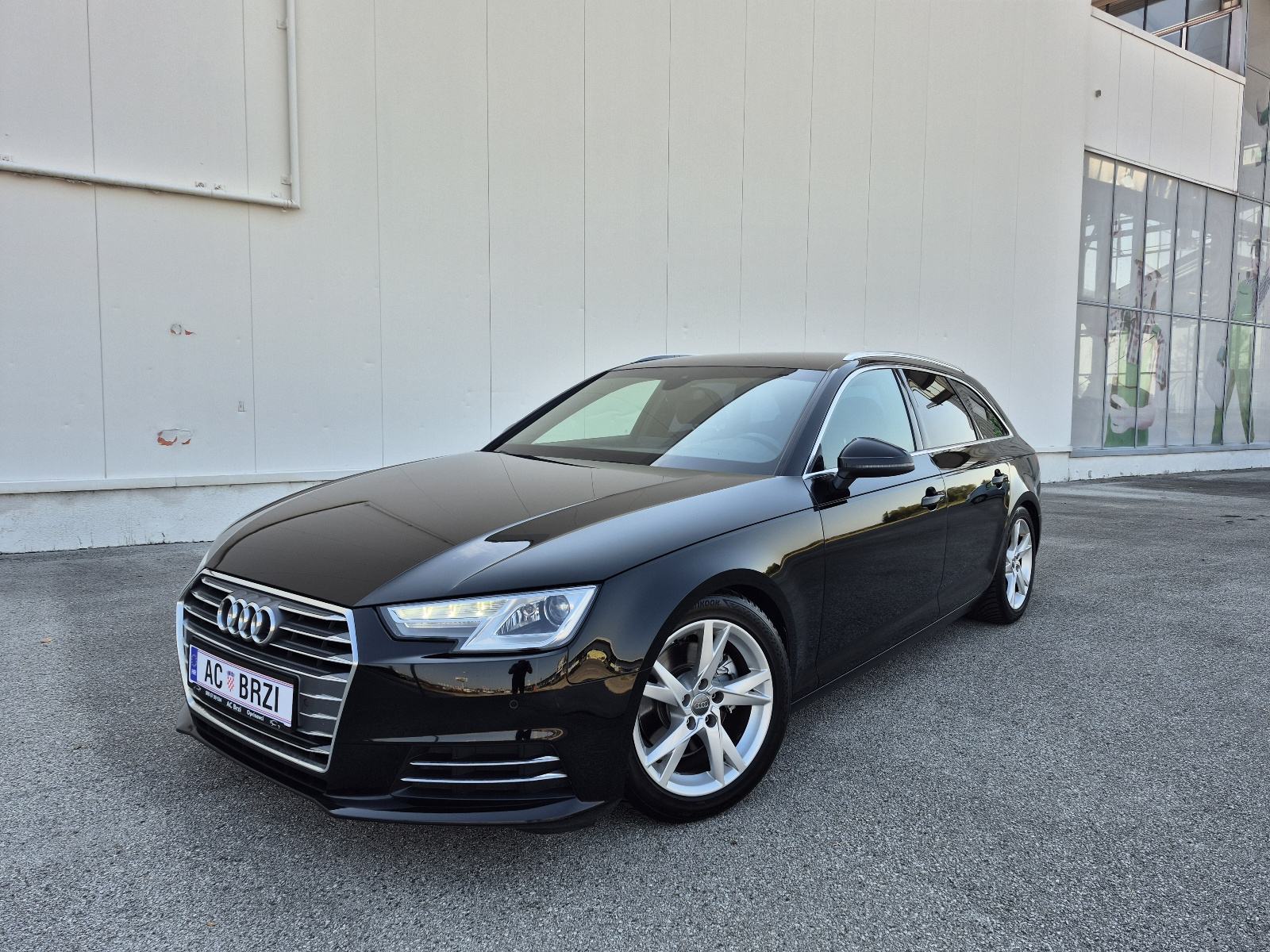 Audi A4 2,0 TDI Sport sjedala,navigacija, el.gepek,senzori,el.retroviz, fotografija 2