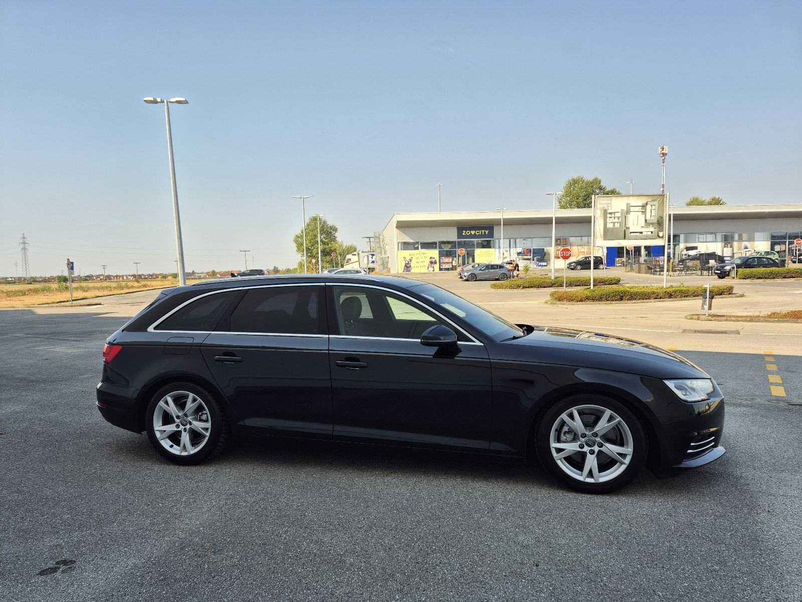 Audi A4 2,0 TDI Sport sjedala,navigacija, el.gepek,senzori,el.retroviz, fotografija 10
