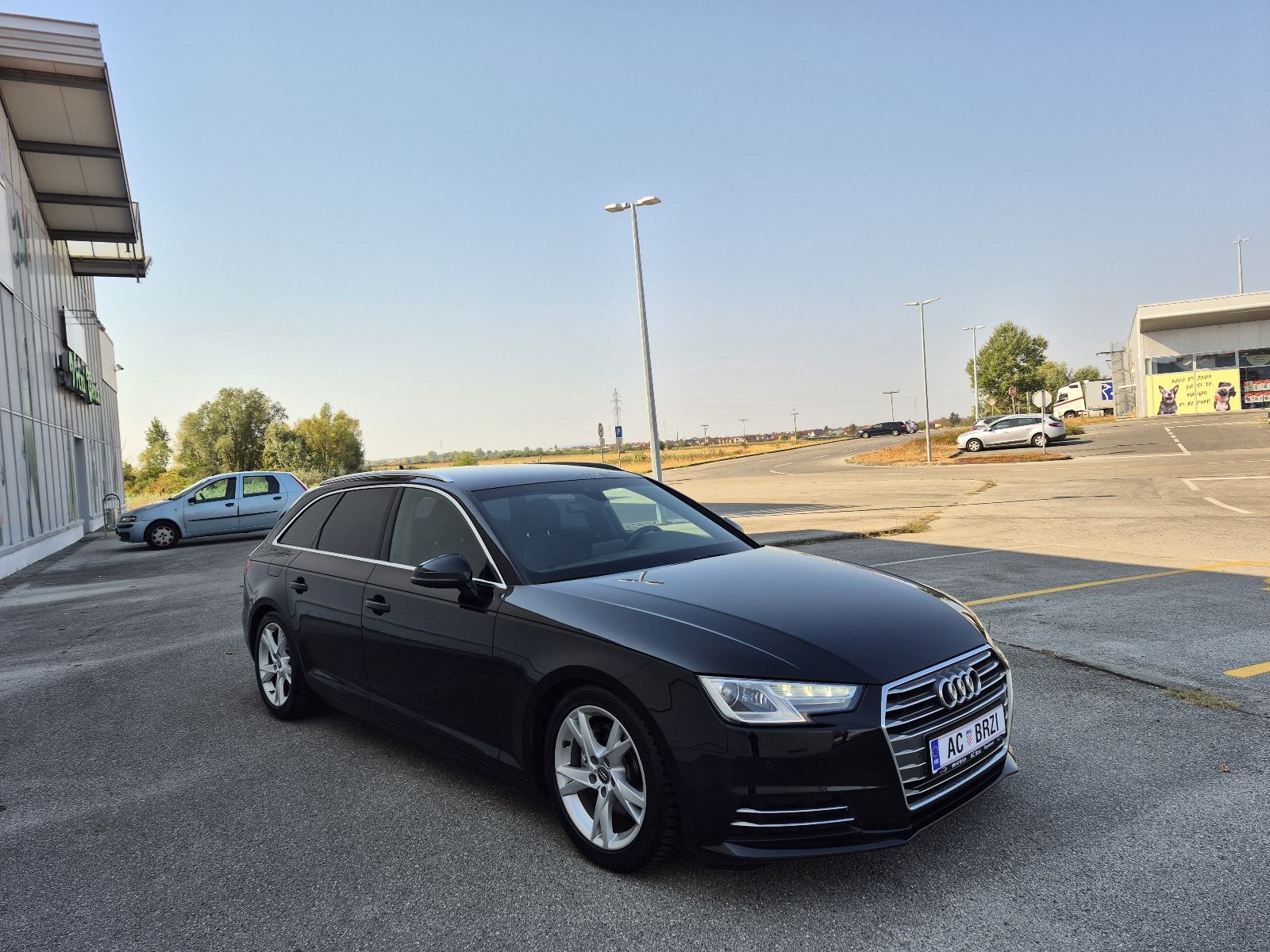 Audi A4 2,0 TDI Sport sjedala,navigacija, el.gepek,senzori,el.retroviz, fotografija 13