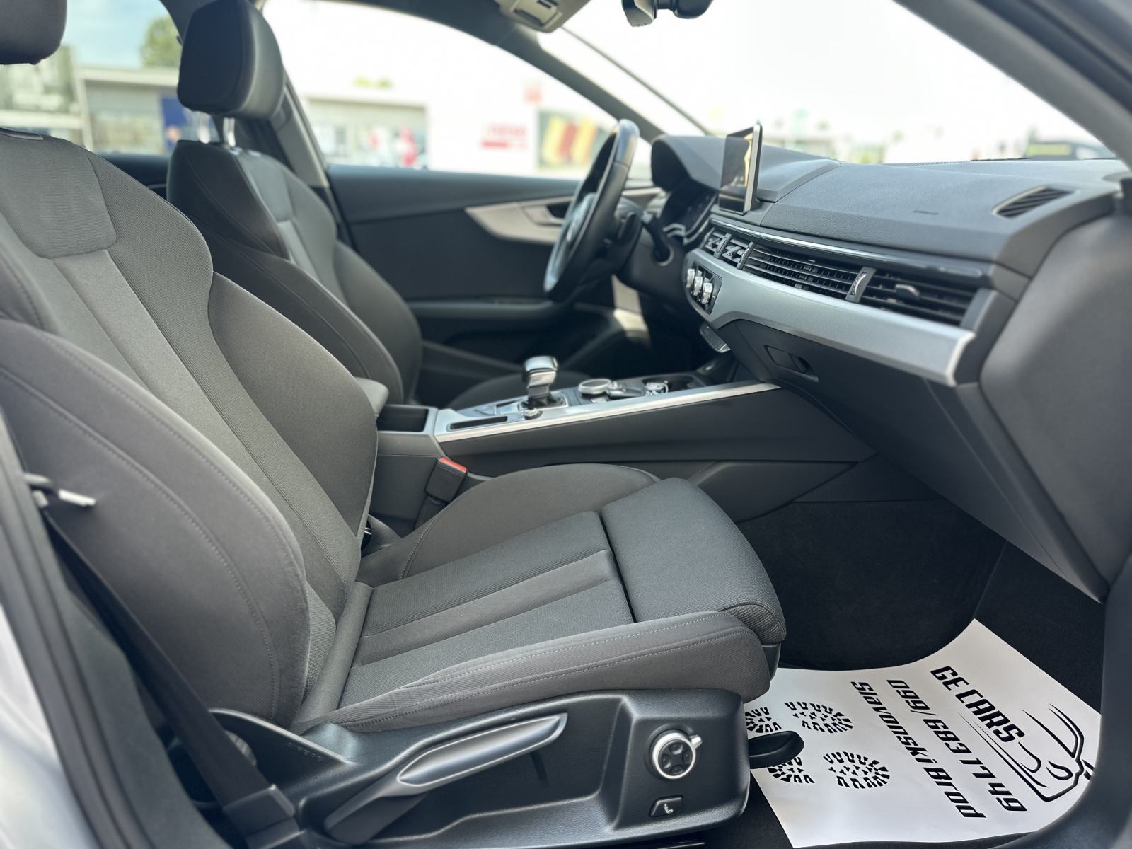 Audi A4 2,0 TDI SPORT S TRONIC/F1/LED/NAVI/TEMPOMAT/SENZORI, fotografija 11