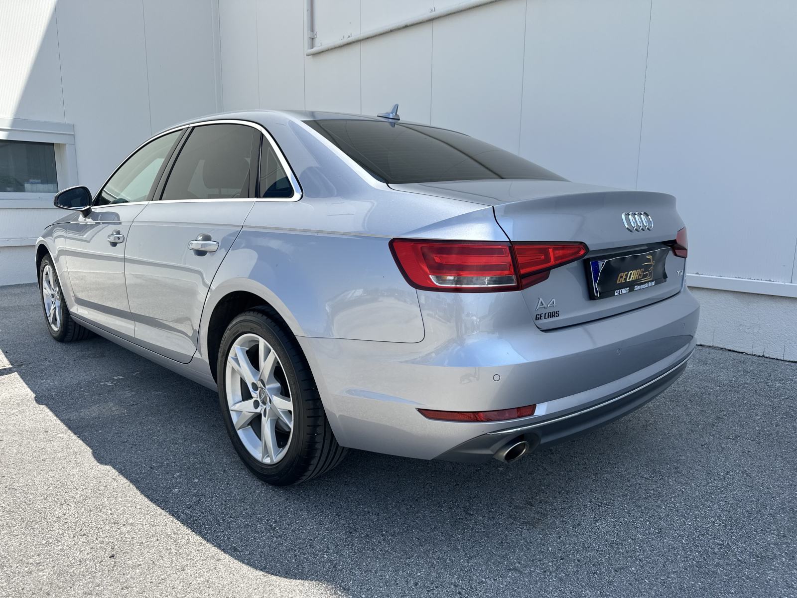 Audi A4 2,0 TDI SPORT S TRONIC/F1/LED/NAVI/TEMPOMAT/SENZORI, fotografija 6