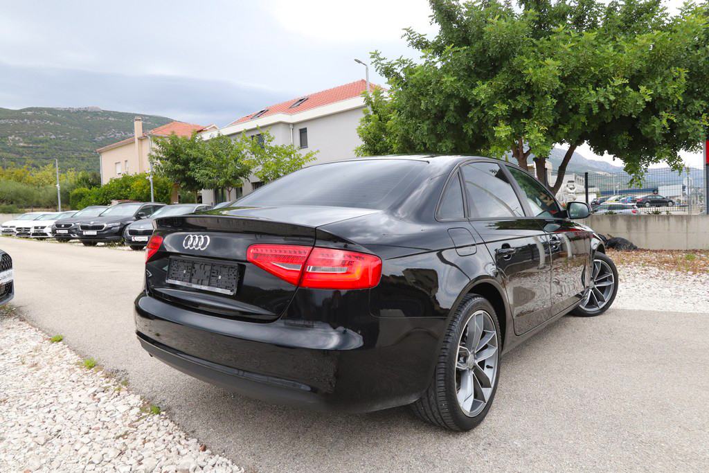 Audi A4 2.0 TDI Tiptronic Ambition -FACELIFT-, fotografija 13