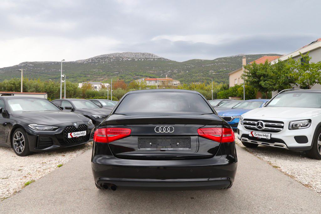 Audi A4 2.0 TDI Tiptronic Ambition -FACELIFT-, fotografija 18