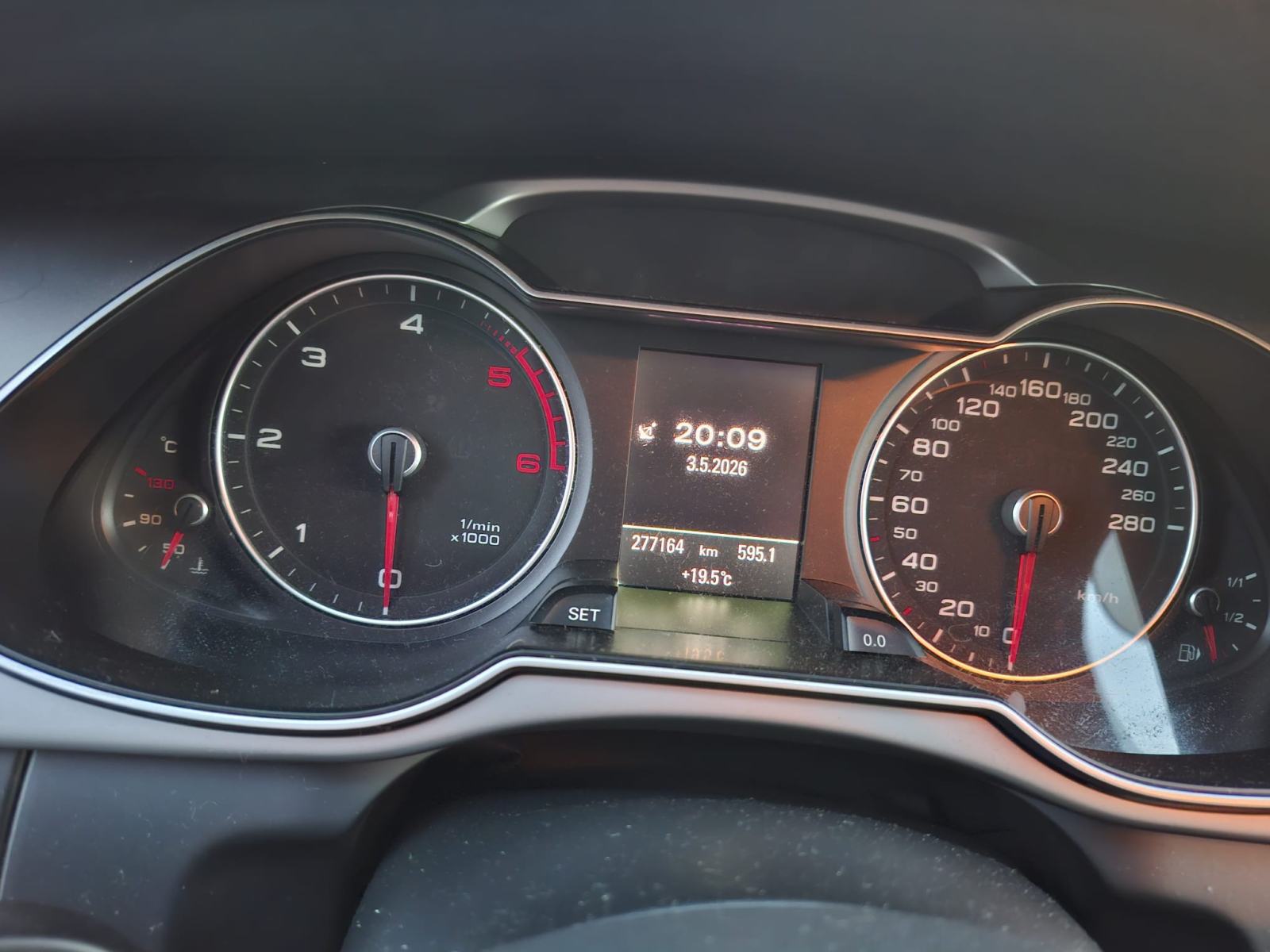 Audi A4 2,0 TDi - 275384 km - TOP STANJE - MOGUĆA ZAMJENA, fotografija 5