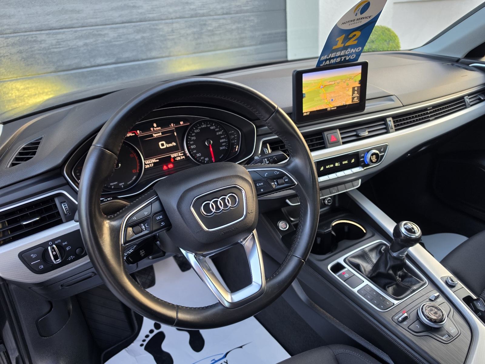 Audi A4 2,0 TDI ULTRA MATRIX NAVI VEL. SERVIS **GARANCIJA**, fotografija 9
