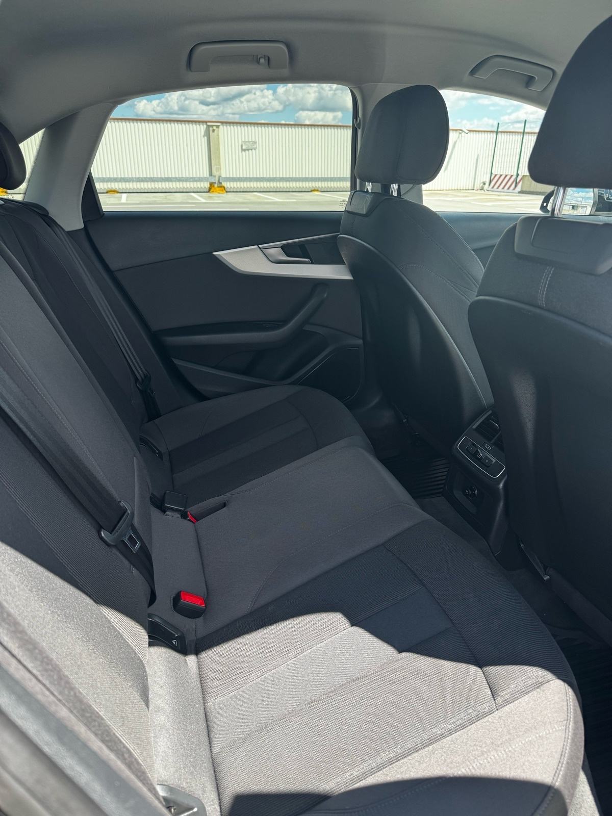 Audi A4 2,0 TDI Ultra, S-tronic, fotografija 13