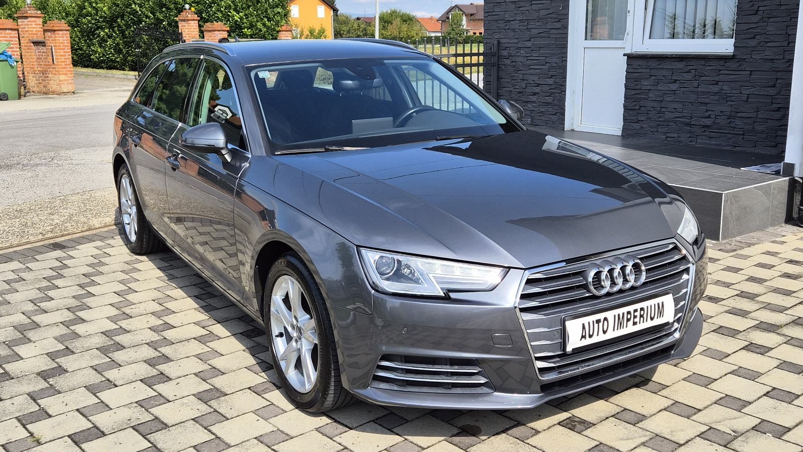 Audi A4 2,0 TDI - VRHUNSKO STANJE - VIRTUAL - NAVIGACIJA -, fotografija 7