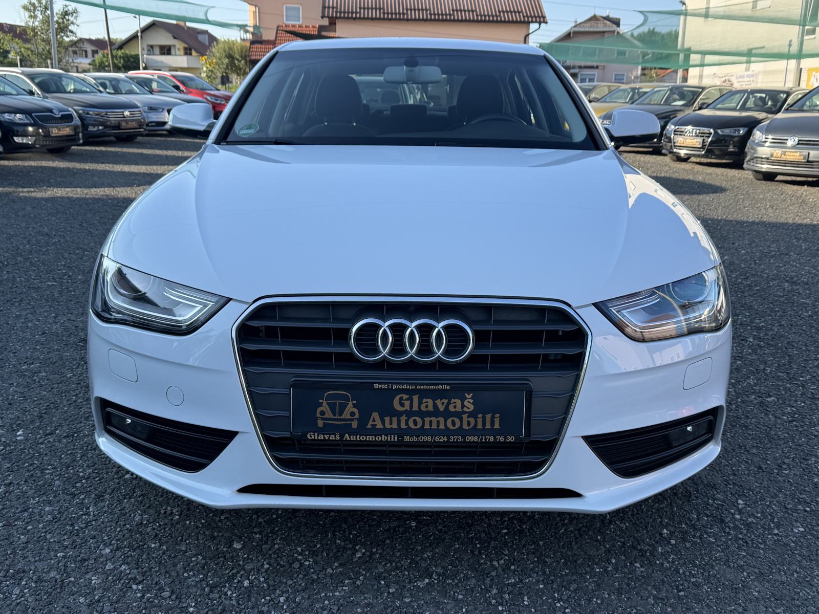 Audi A4 2,0 TDI XENON,NAVI,LED,NOVE GUME,SERVISNA,TOP STANJE!!!, fotografija 2