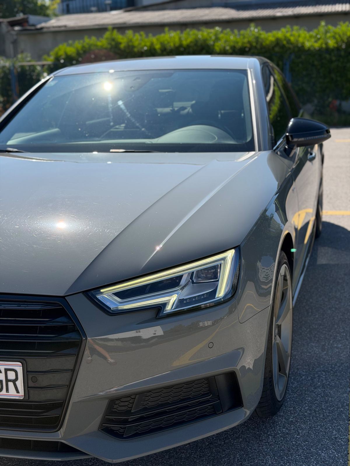 Audi A4 2,0 TDI3x S-Line Black Edition / Kupljen nov u RH / 1. vlasnik, fotografija 4