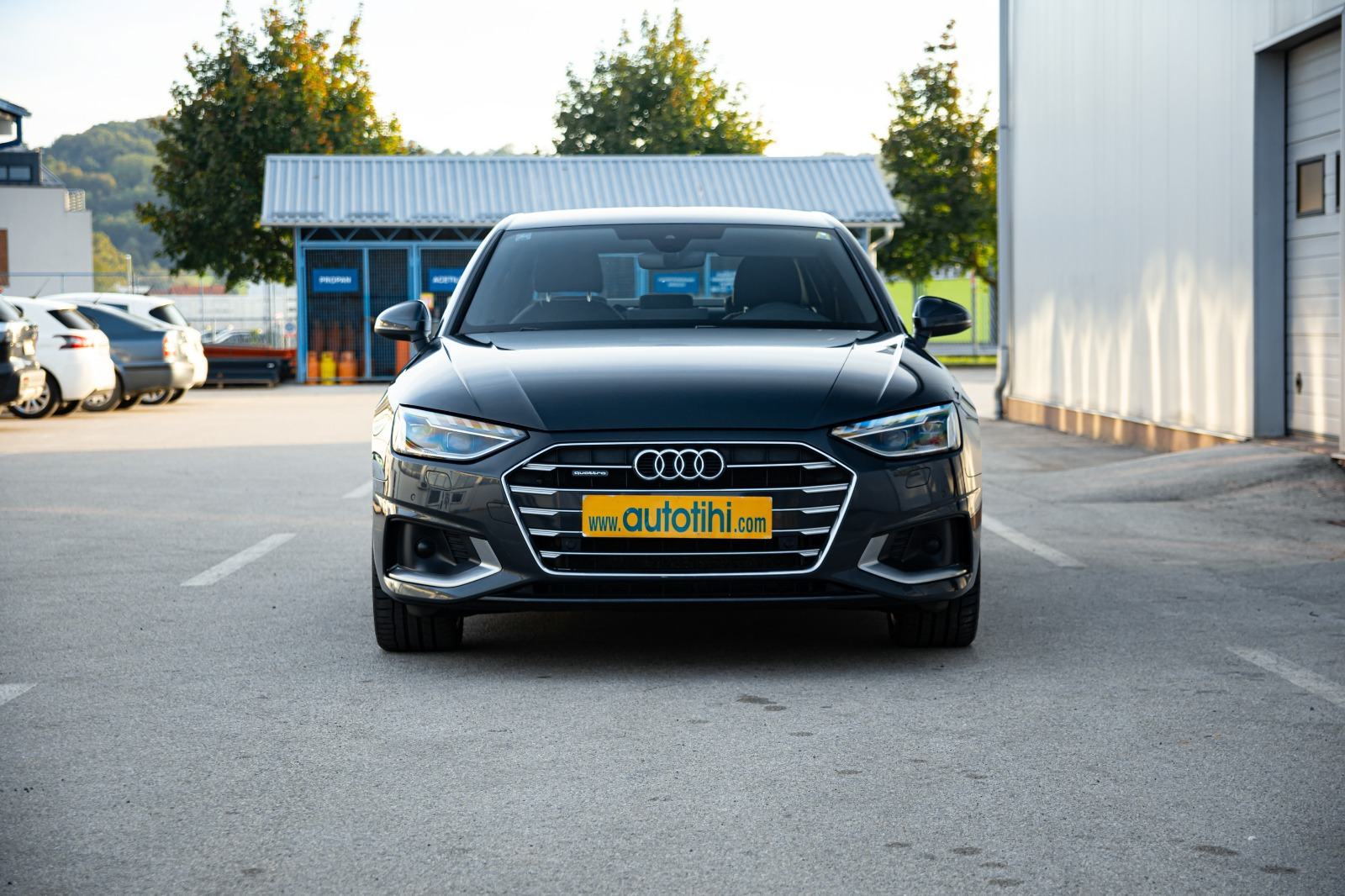 AUDI A4 2022g 2.0TDI 40 S-tronic S-line qatro 205ks hibrid ko nov dost, fotografija 4