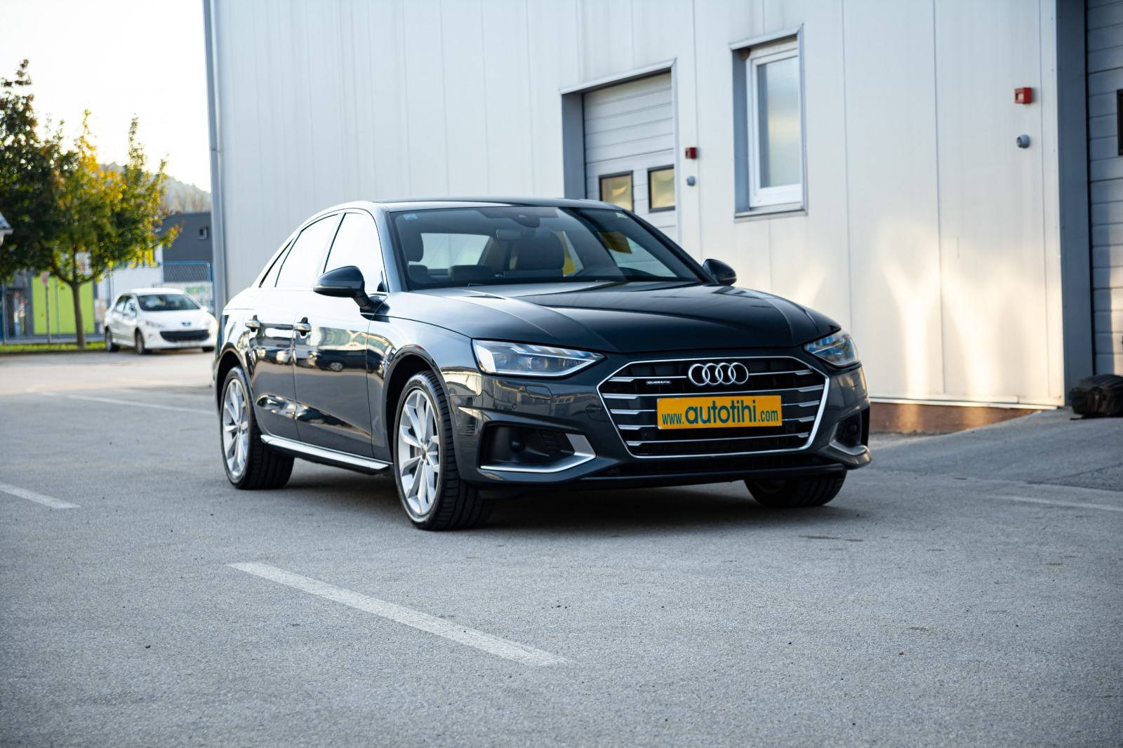 AUDI A4 2022g 2.0TDI 40 S-tronic S-line qatro 205ks hibrid ko nov dost, fotografija 3