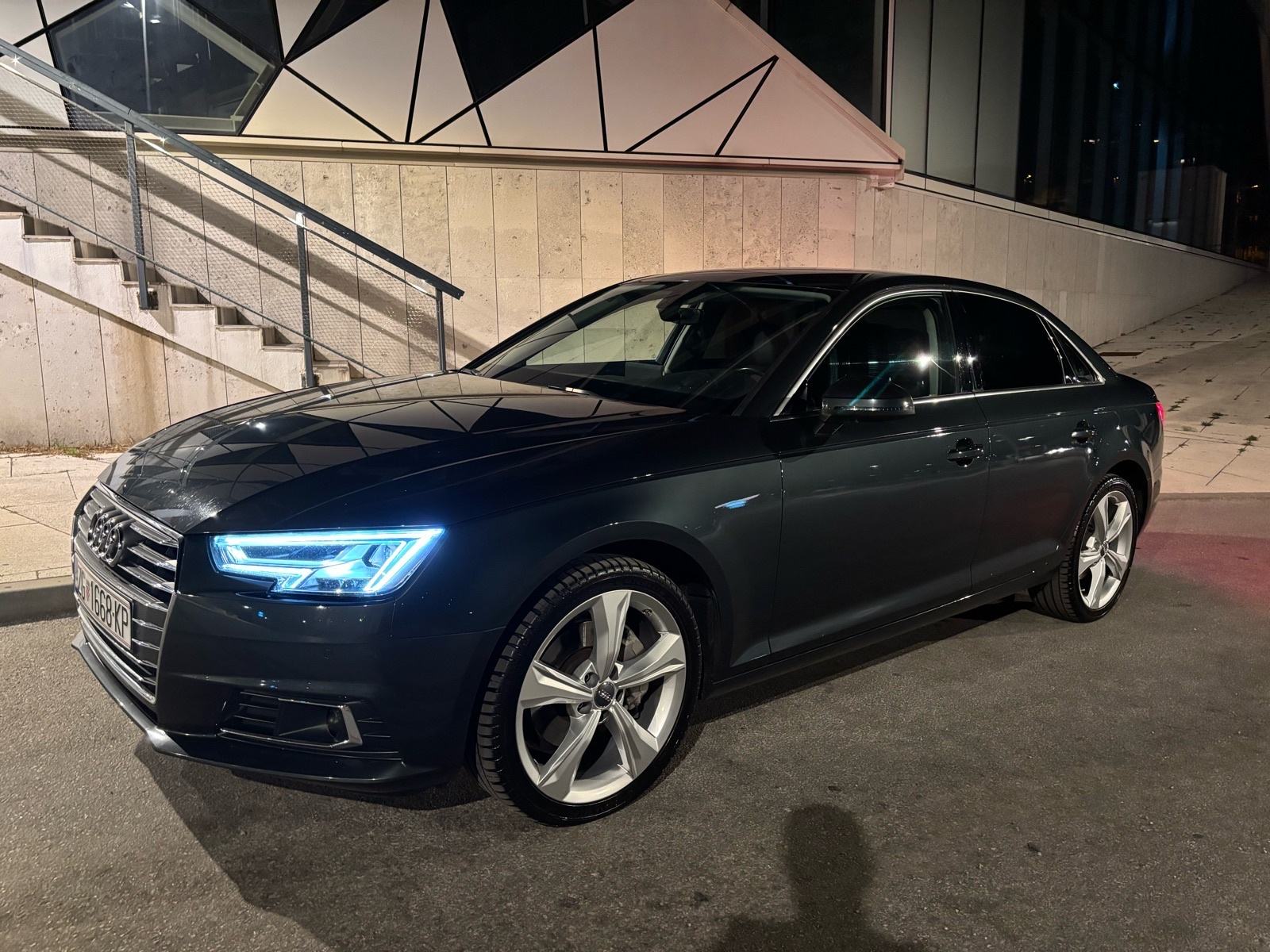 Audi A4 3,0 TDI automatik, fotografija 2