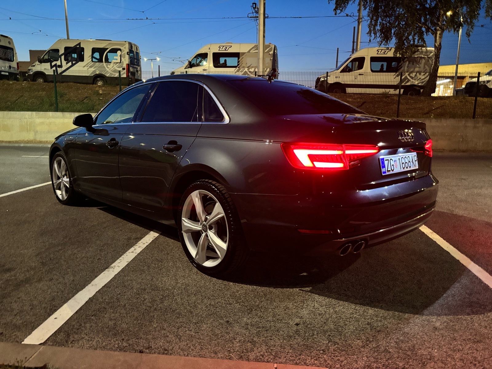 Audi A4 3,0 TDI automatik, fotografija 7