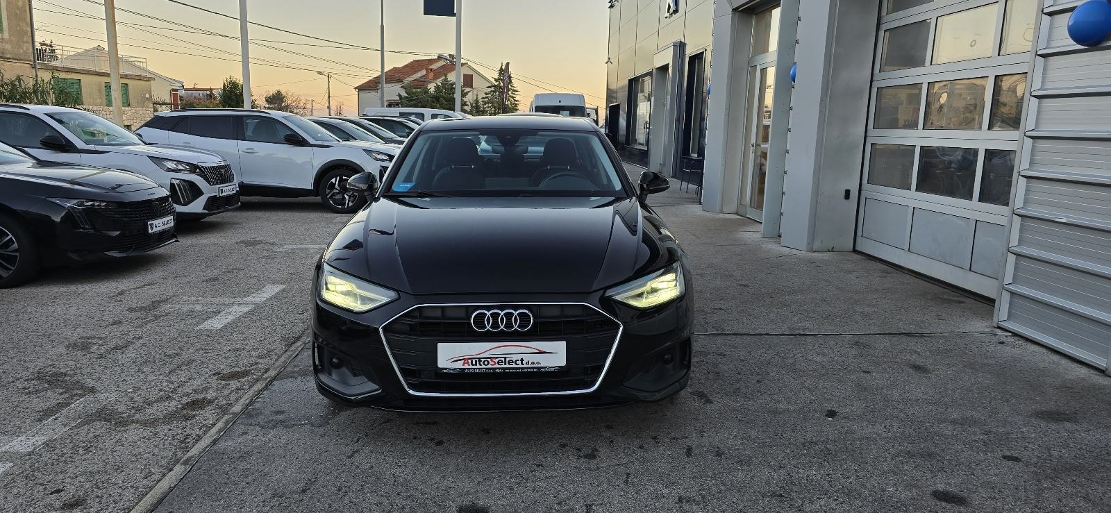 Audi A4 30 TDI - 2022 - REDIZAJN - NAVI - LED - REG 1 GOD !!!, fotografija 3