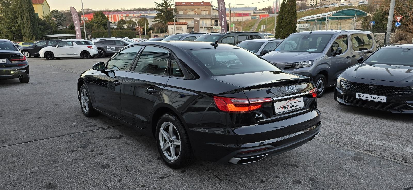 Audi A4 30 TDI - 2022 - REDIZAJN - NAVI - LED - REG 1 GOD !!!, fotografija 5