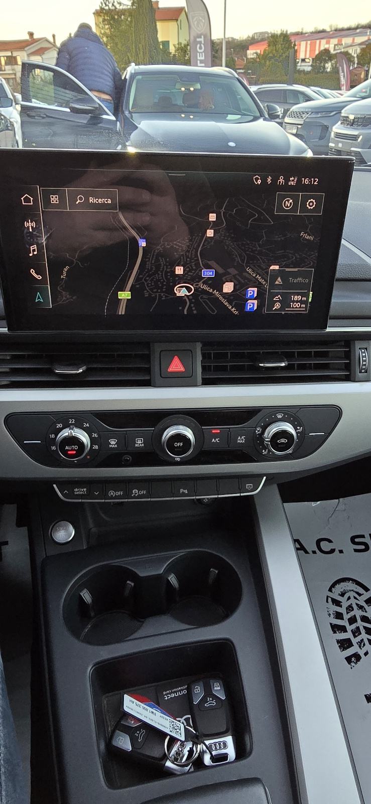 Audi A4 30 TDI - 2022 - REDIZAJN - NAVI - LED - REG 1 GOD !!!, fotografija 14