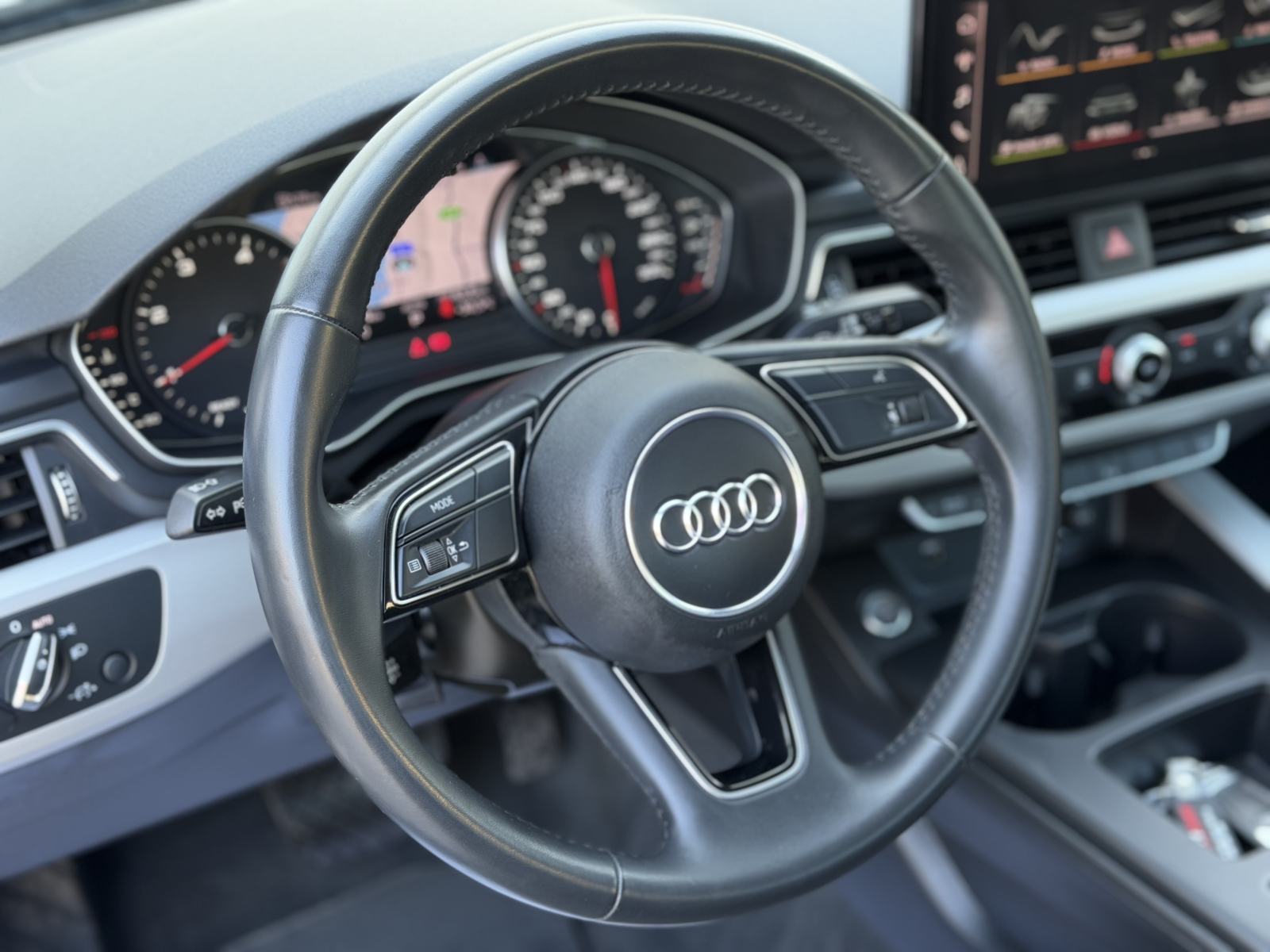 Audi A4 30TDI~S-Tronic~Kamera~Full Led~Navi~Servisna~Jamstvo, fotografija 17