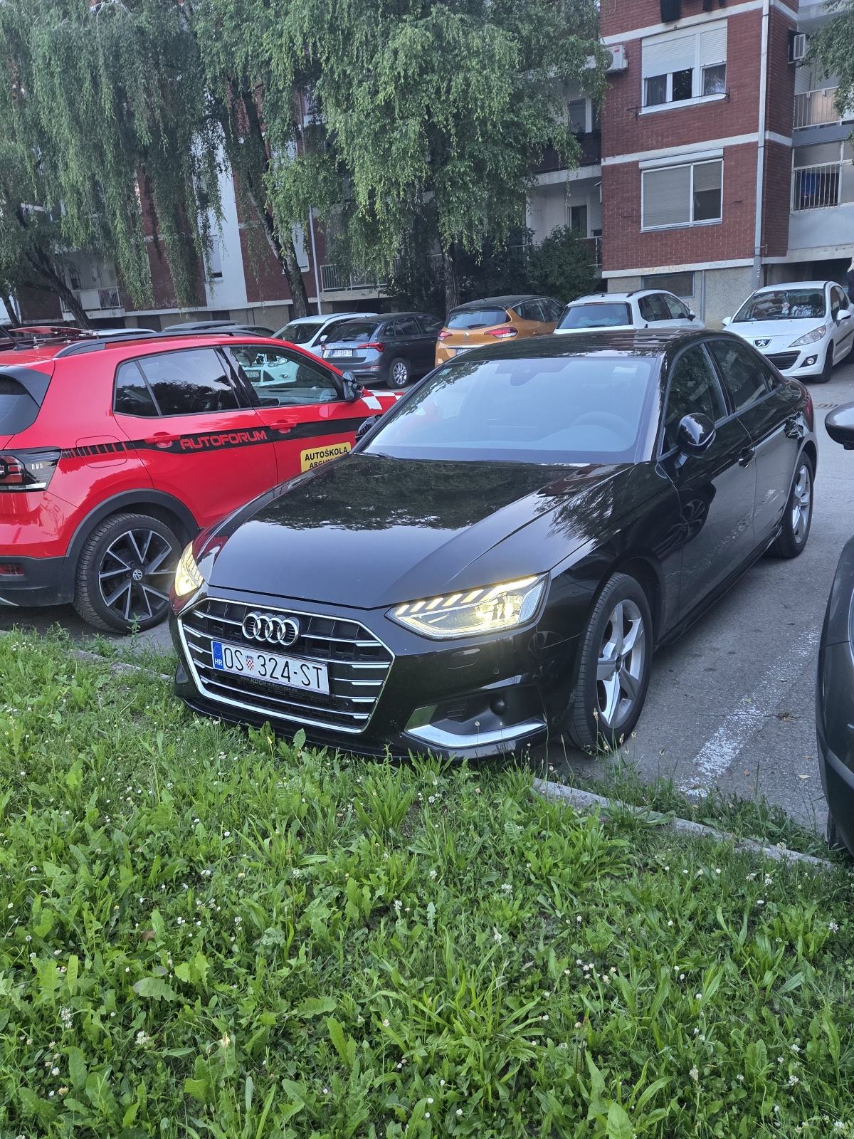 Audi A4 30 TDI automatik matriks, fotografija 2
