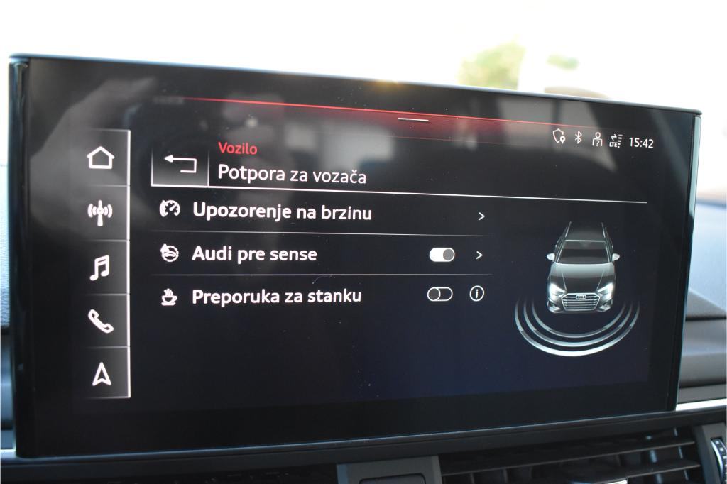 Audi A4 30 TDI Avant Automatik S-Tronic,Facelift ***VELIKI SERVIS***, fotografija 16