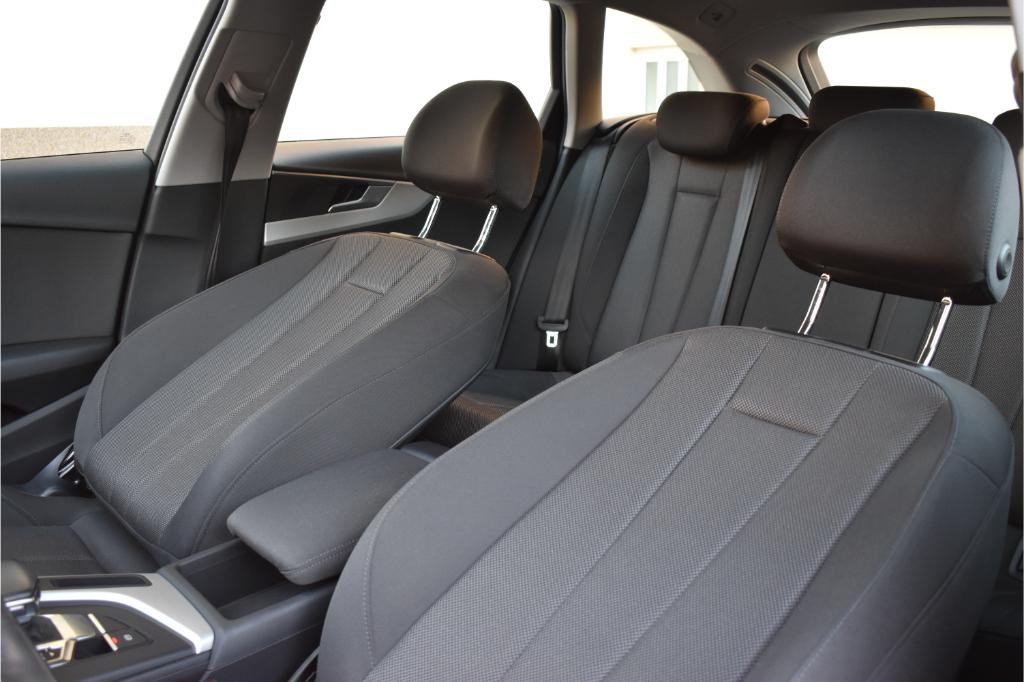 Audi A4 30 TDI Avant Automatik S-Tronic,Facelift ***VELIKI SERVIS***, fotografija 13