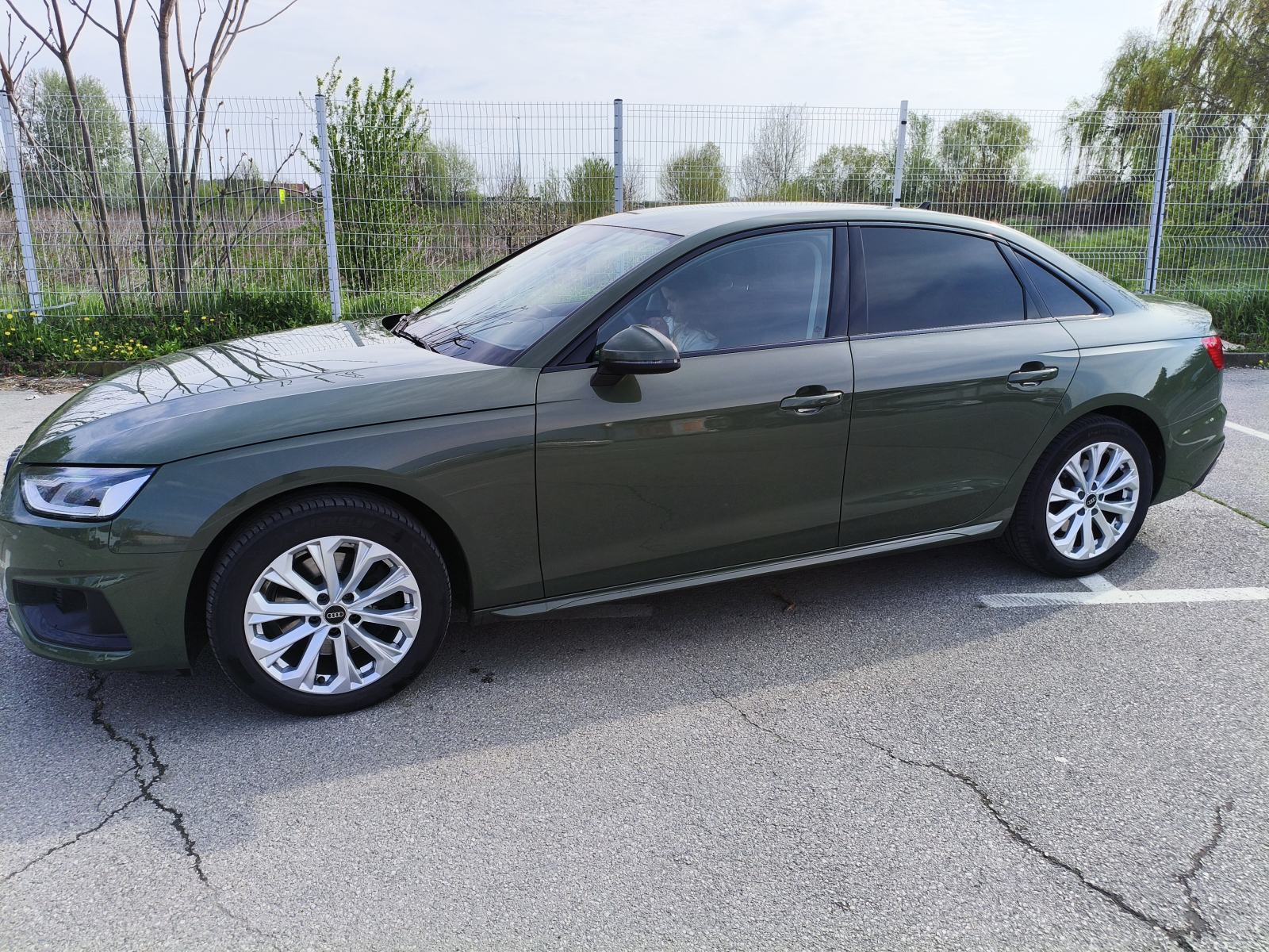 Audi A4 30 TDI, fotografija 2