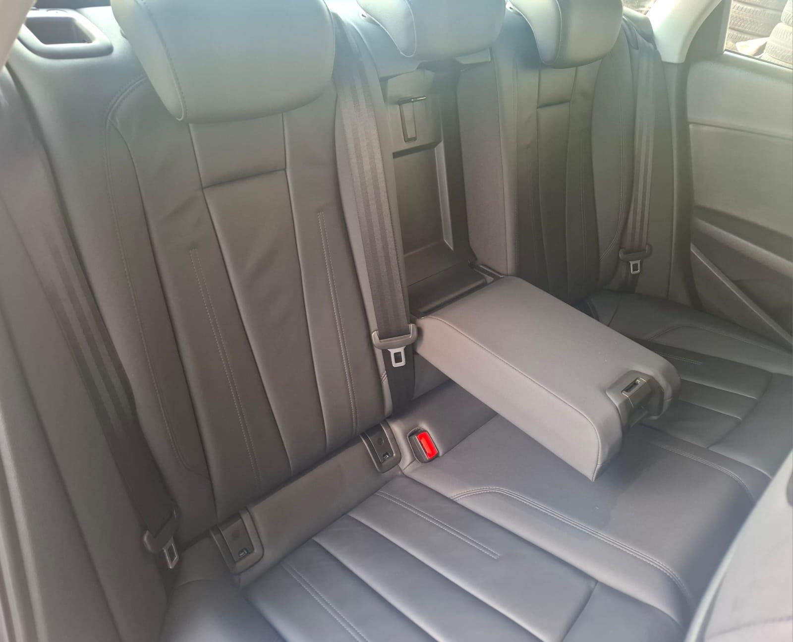 Audi A4 30 TDI S-Tronic Business KAMERA LED NAVI TEMPOMAT *GARANCIJA*, fotografija 13