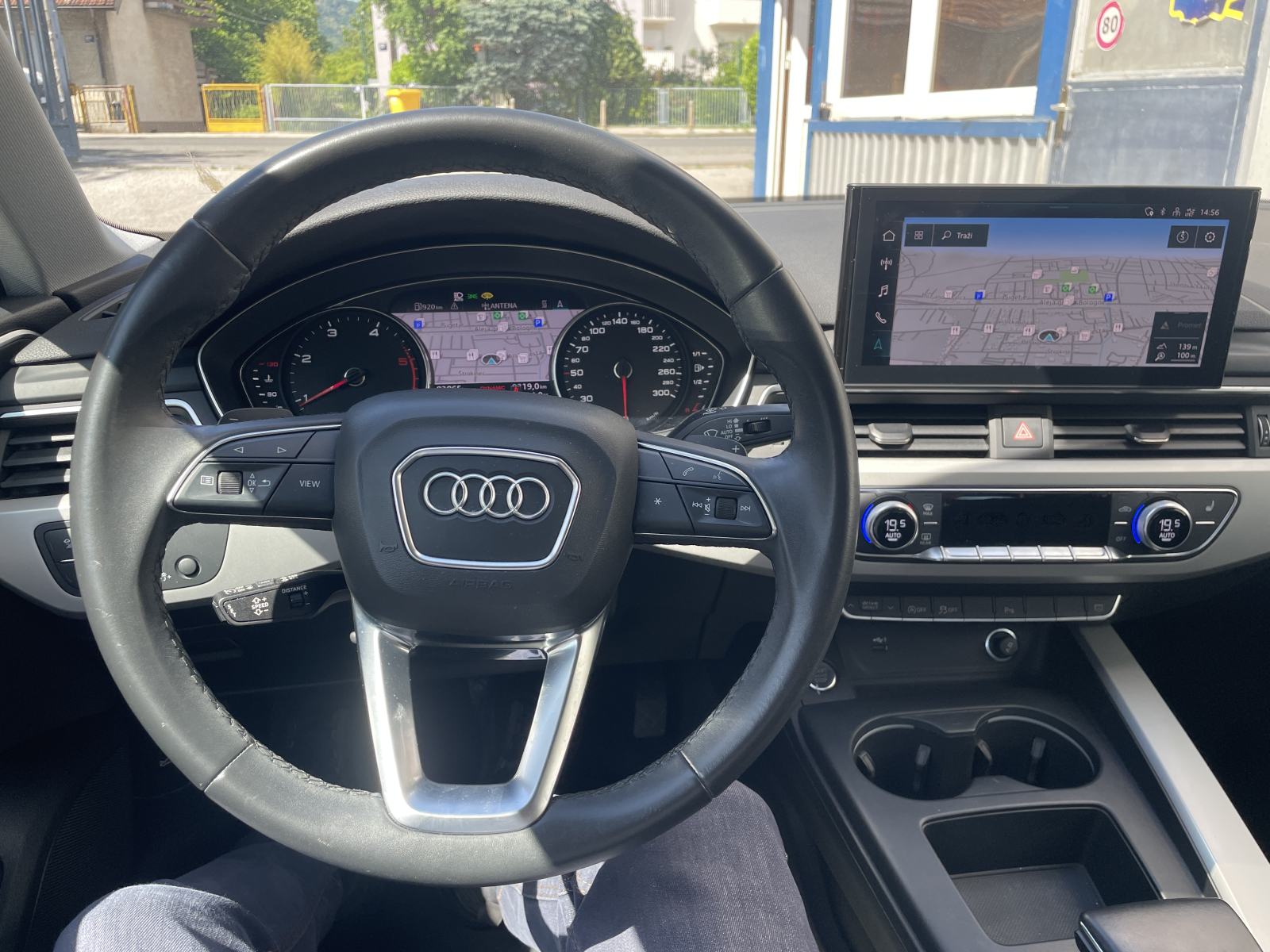 Audi A4 30 TDI S tronic Edition 10 NIJE UVOZ, fotografija 12