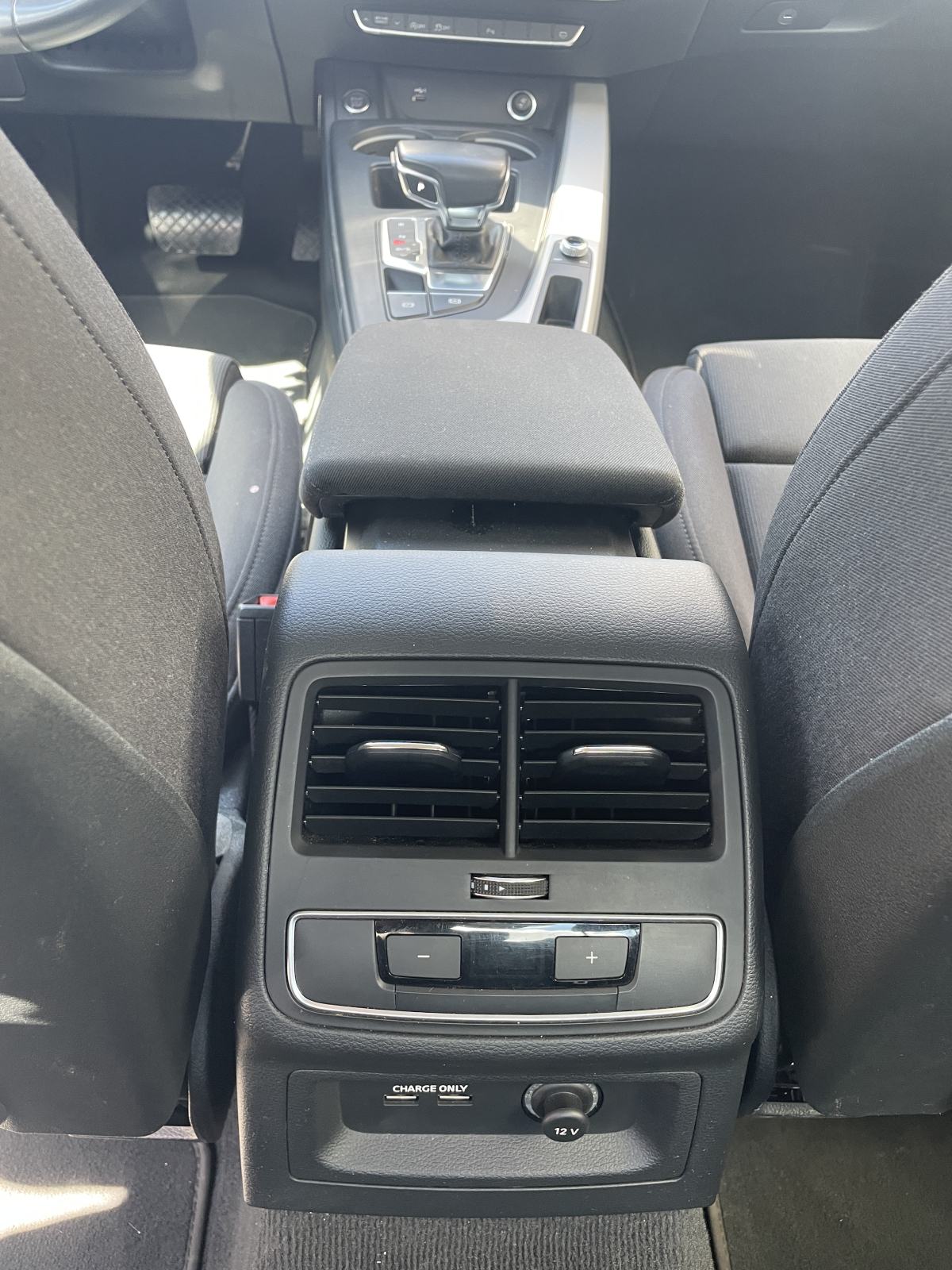 Audi A4 30 TDI S tronic Edition 10 NIJE UVOZ, fotografija 20