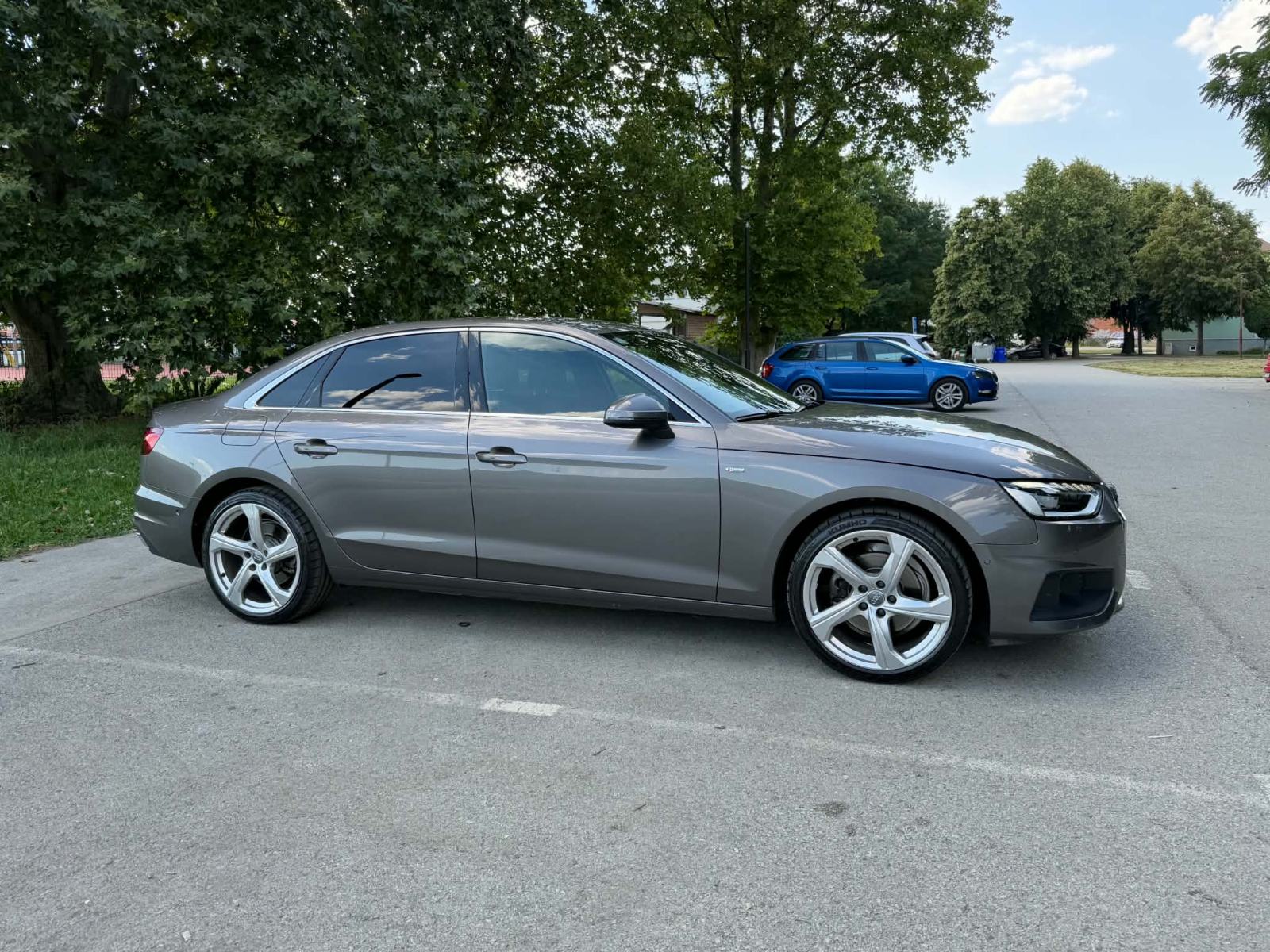 Audi A4 30 TDI, S Tronic, Full led, kamera 360, Alu 19, 2022. godina, fotografija 2