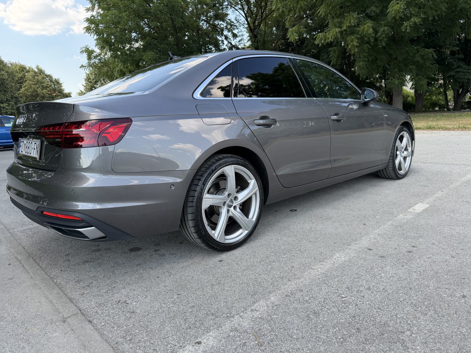 Audi A4 30 TDI, S Tronic, Full led, kamera 360, Alu 19, 2022. godina, fotografija 7