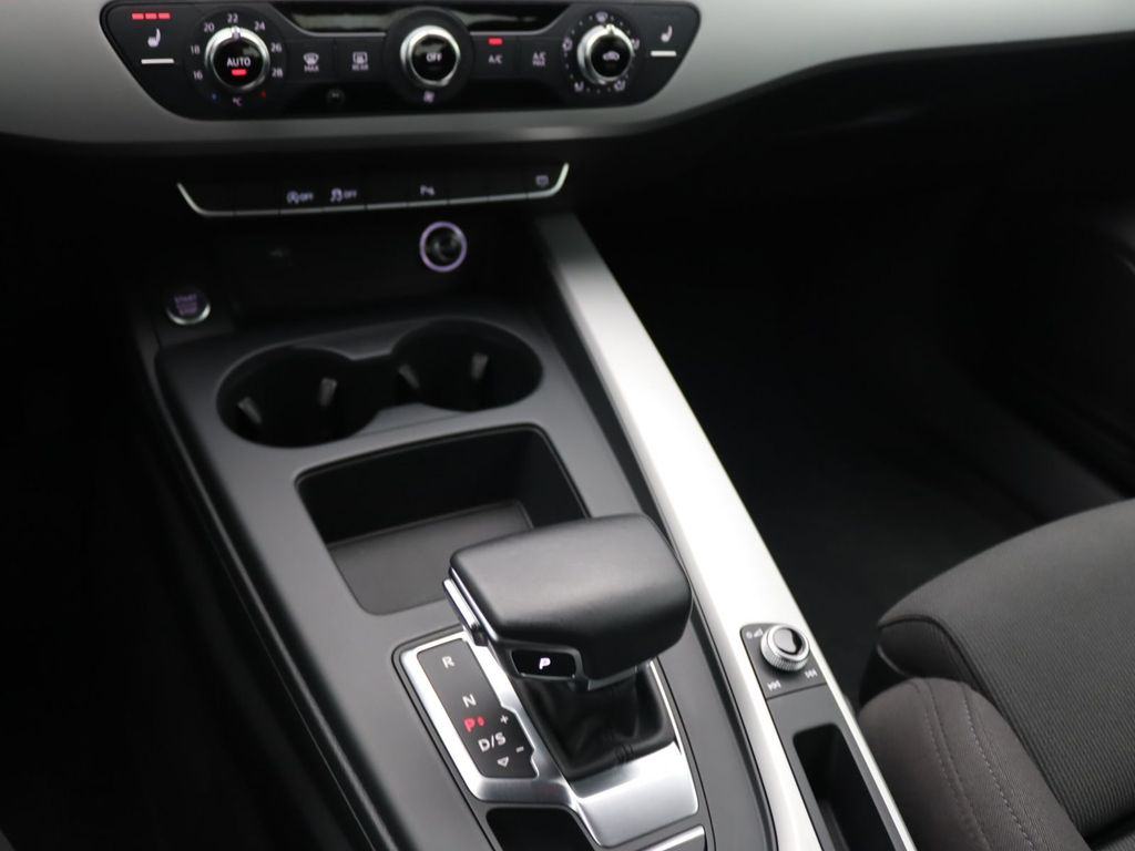 Audi A4 30 TDI S-tronic MMI NAVI KAMERA VIRTUAL MATRIX LED JAMSTVO, fotografija 10