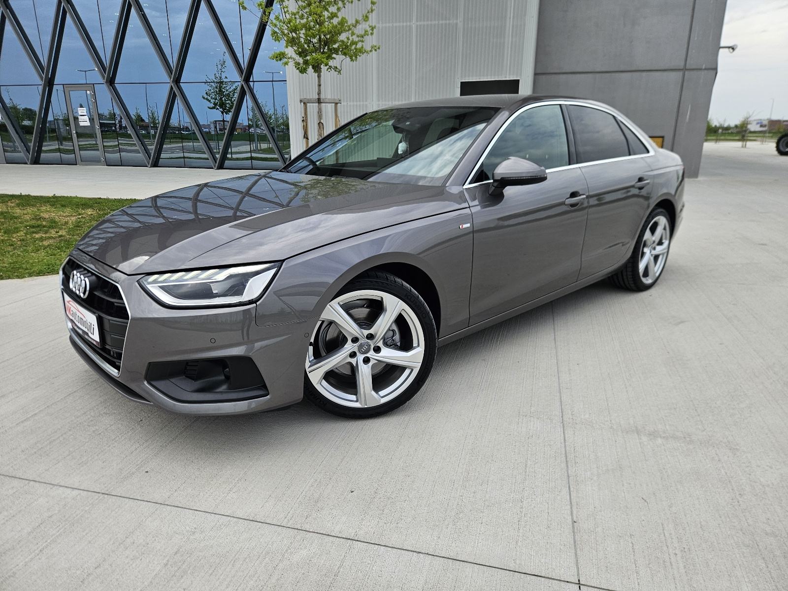 Best HD Pictures about  Audi A4 30 Tdi  with No AI Images