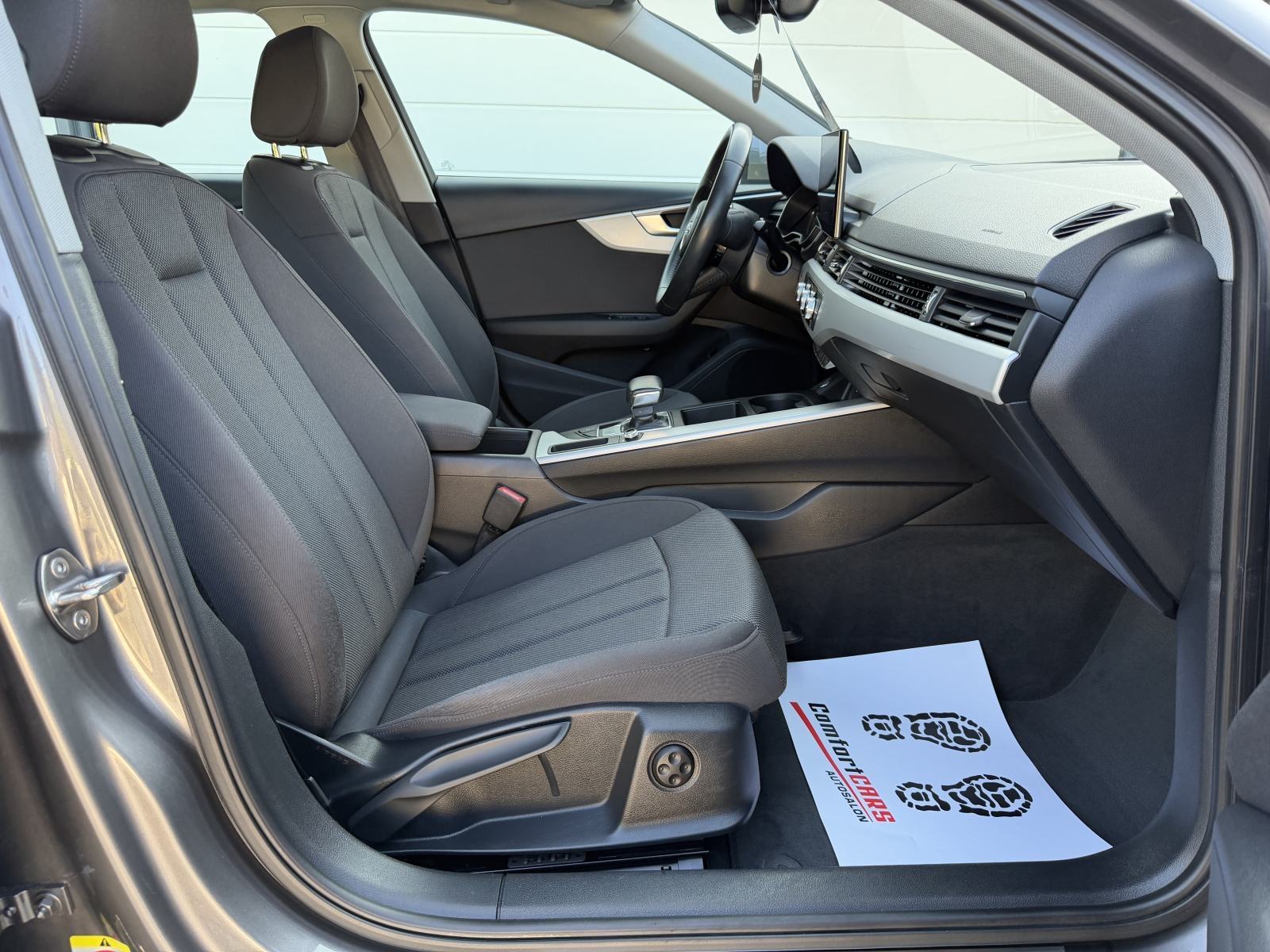 Audi A4 30TDI~S-Tronic~Kamera~Full Led~Navi~Servisna~Jamstvo, fotografija 20