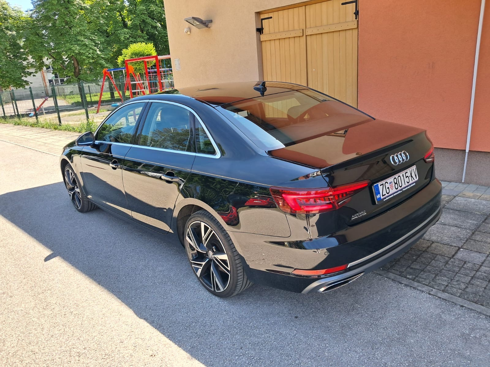 Audi A4 35 (2.0) TDI Sport, S-tronic, LED, fotografija 2
