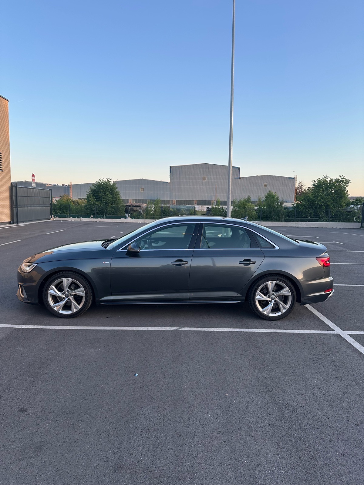 Audi A4 35 TDI 3x S line, fotografija 2