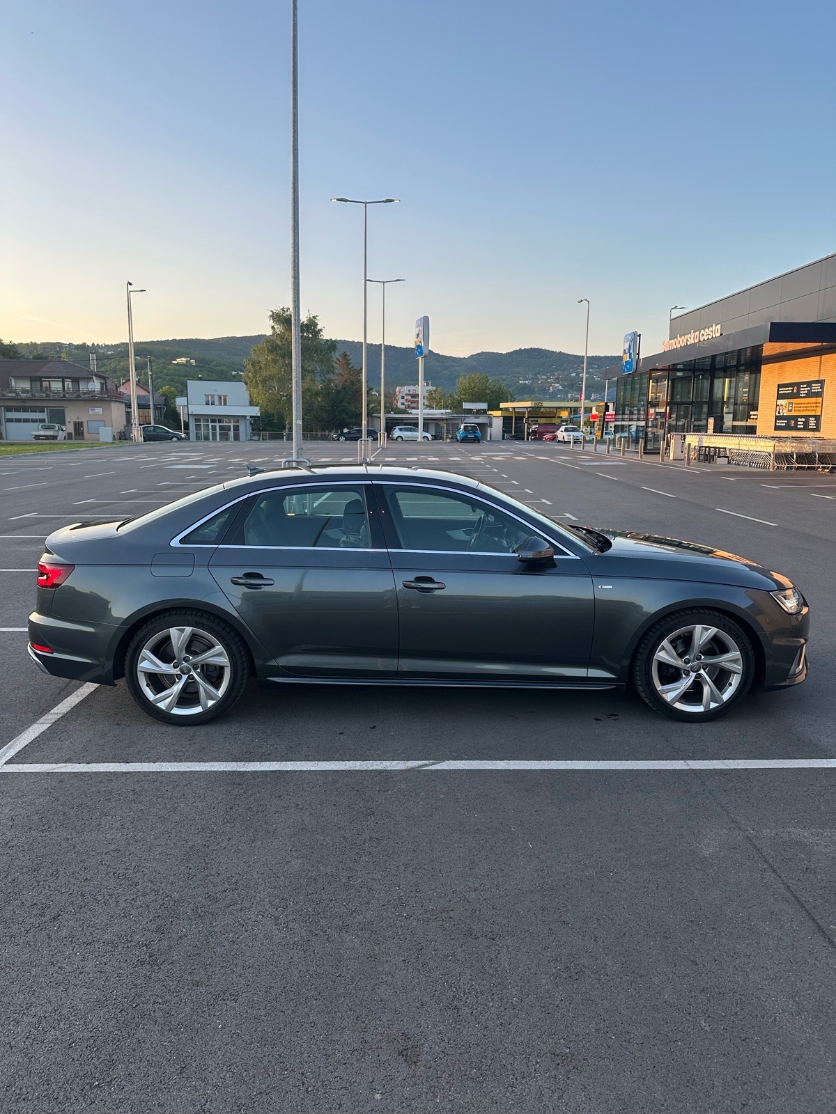 Audi A4 35 TDI 3x S line, fotografija 4