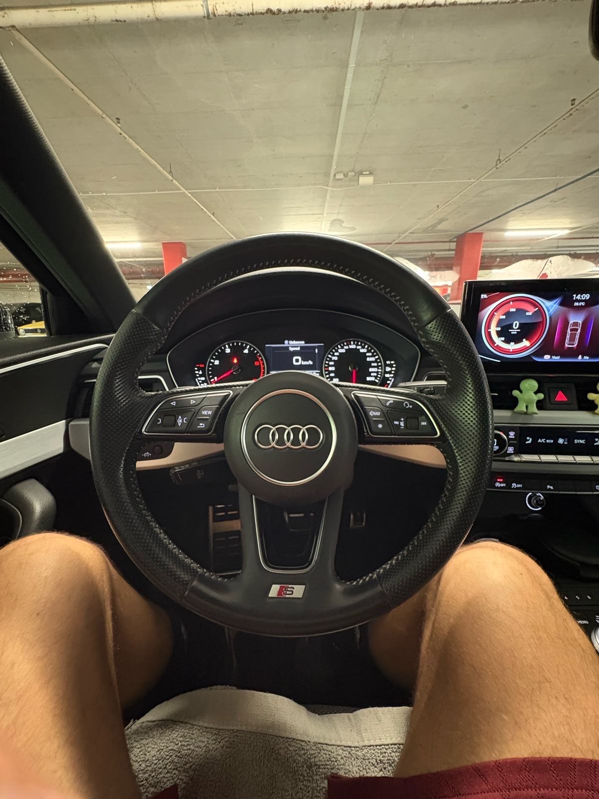 Audi A4 35 TDI automatik, fotografija 13