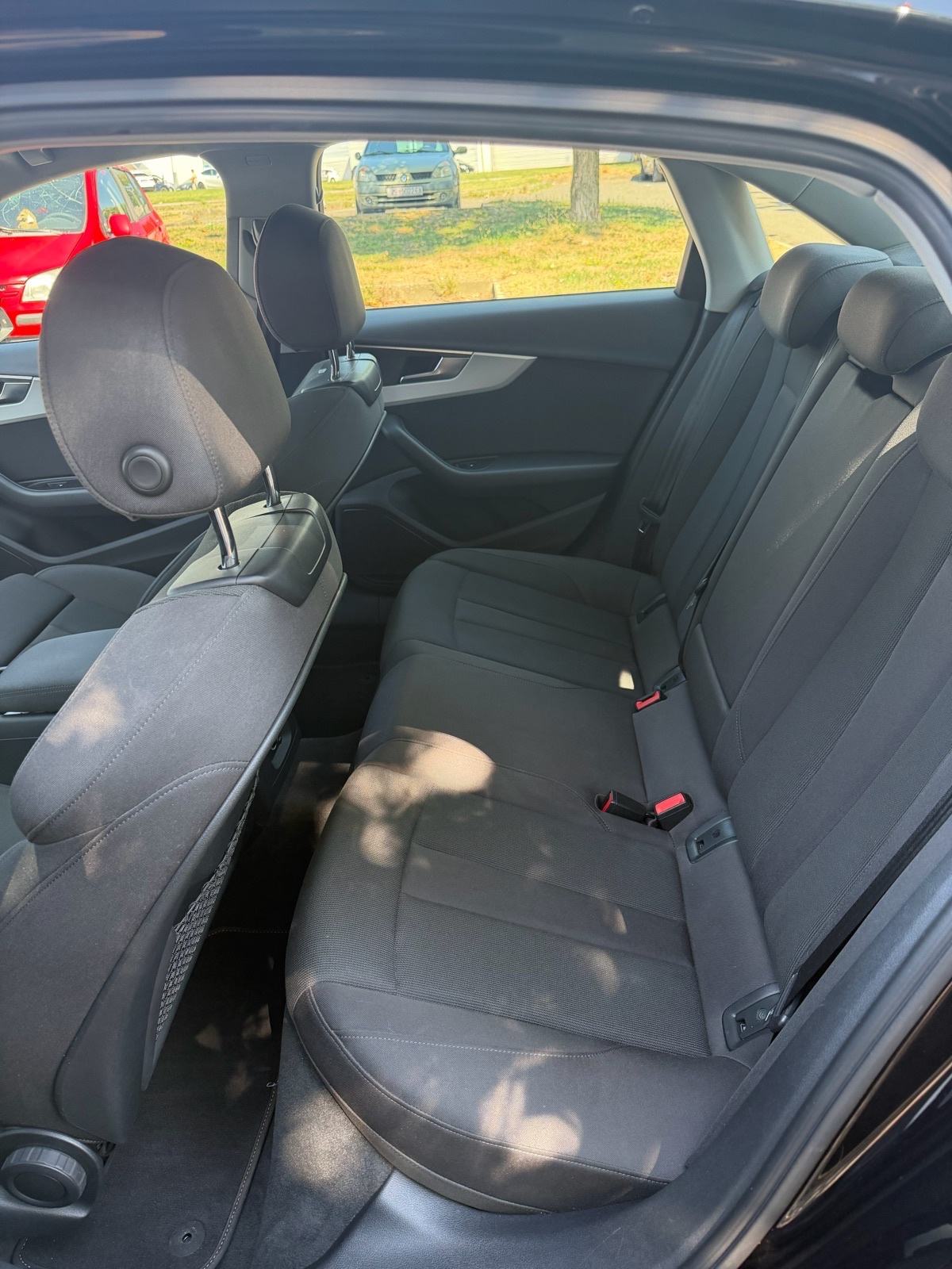 Audi A4 35 TDI automatik, fotografija 12