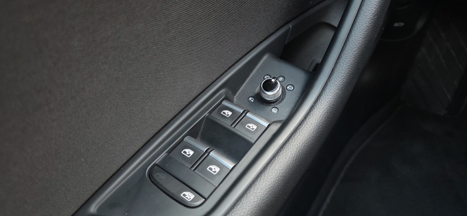 Audi A4 35 TDI, F1 AUT., VIRTUAL, FULL LED, NAVI, ACC, KAM, REG 01/27., fotografija 11