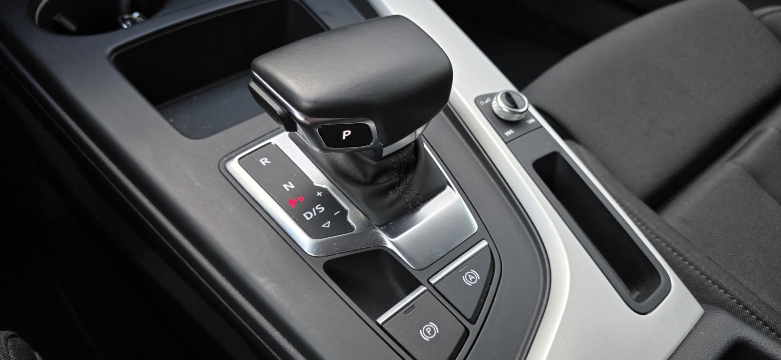 Audi A4 35 TDI, F1 AUT., VIRTUAL, FULL LED, NAVI, ACC, KAM, REG 01/27., fotografija 16